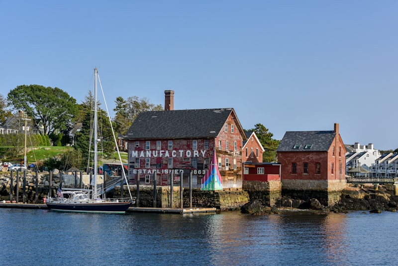 Why is Manchester‑by‑the‑Sea considered a family‑friendly hidden gem for 2026