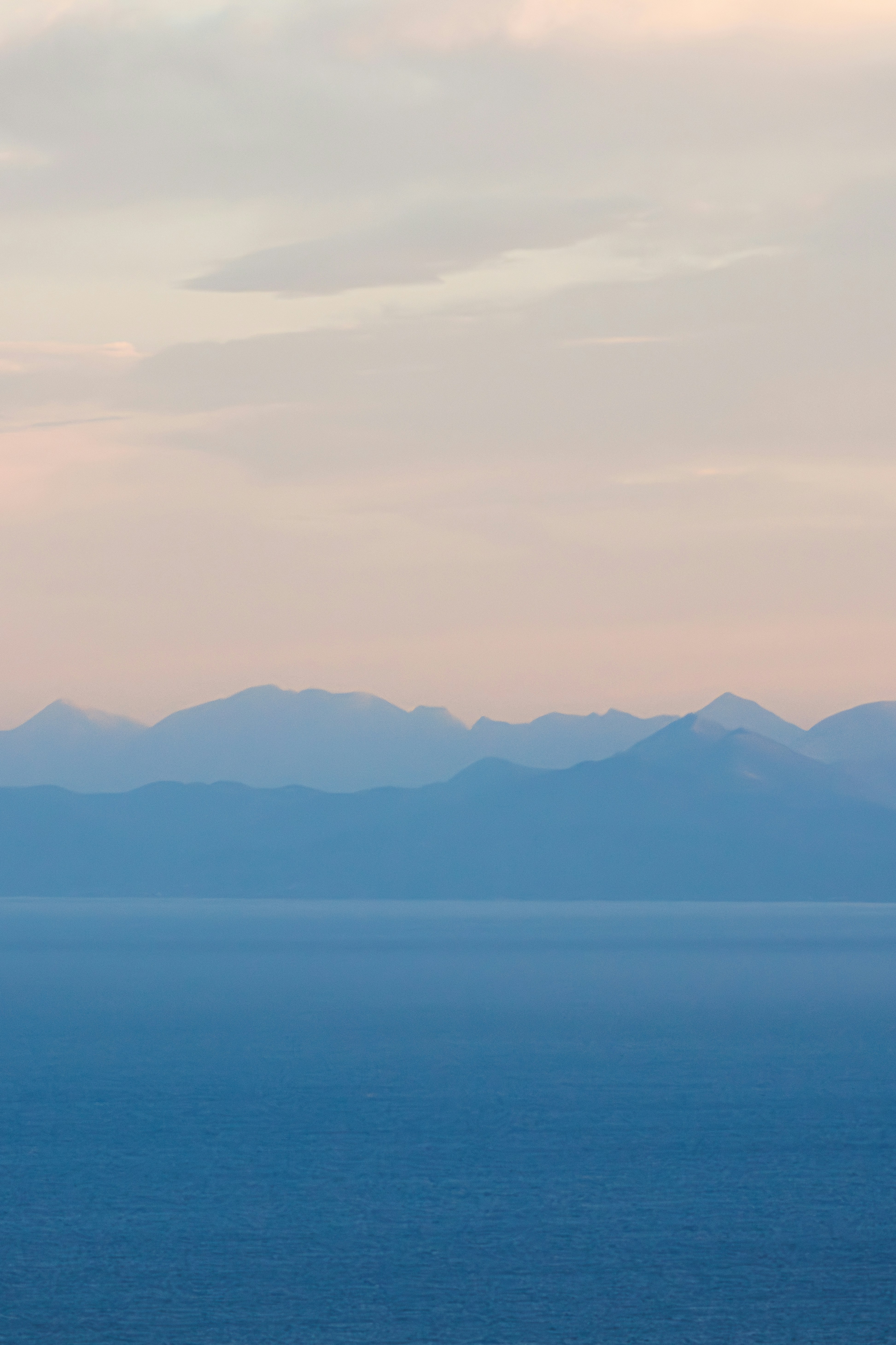 Photo by stockbirken