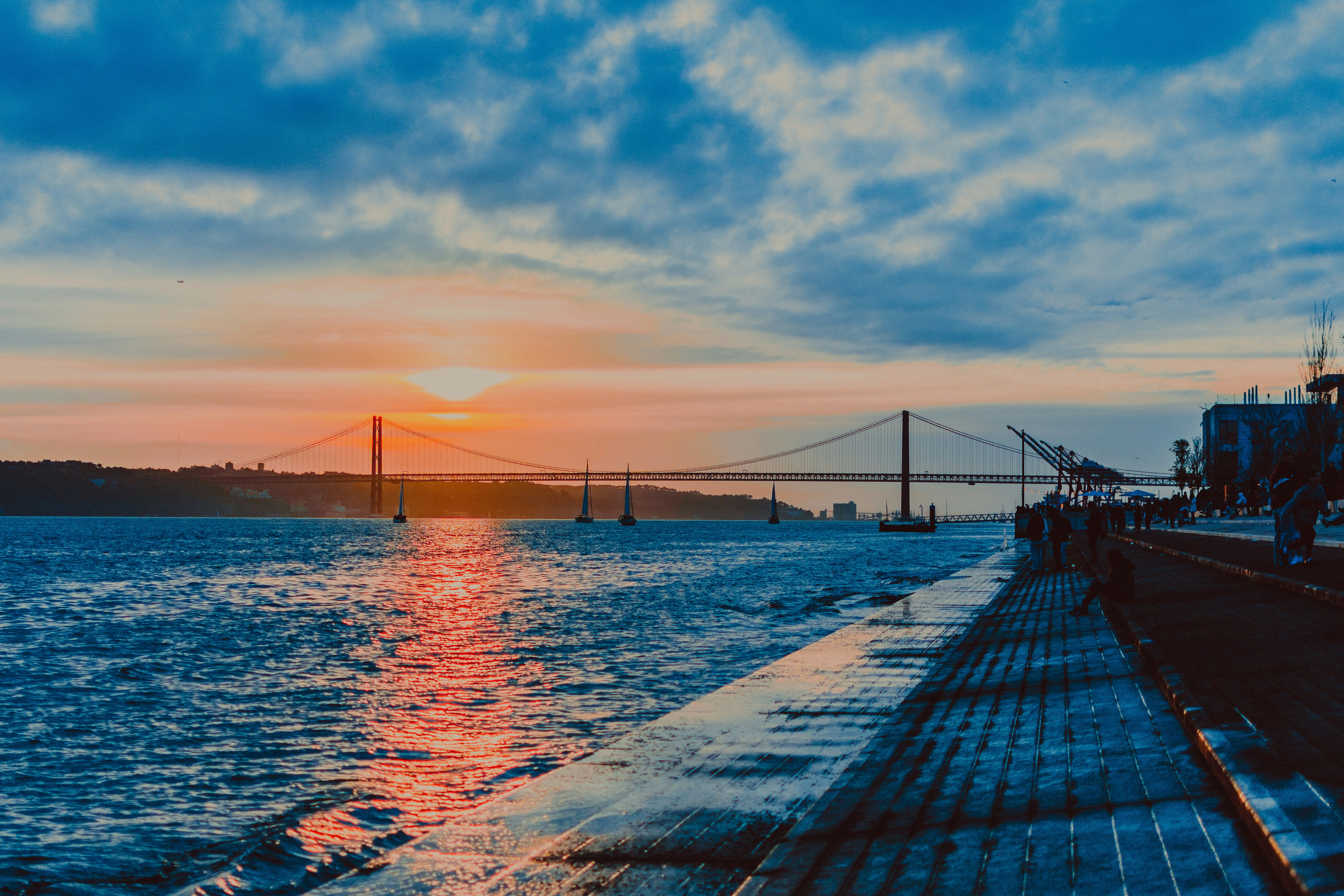 Photo by bethchobanova