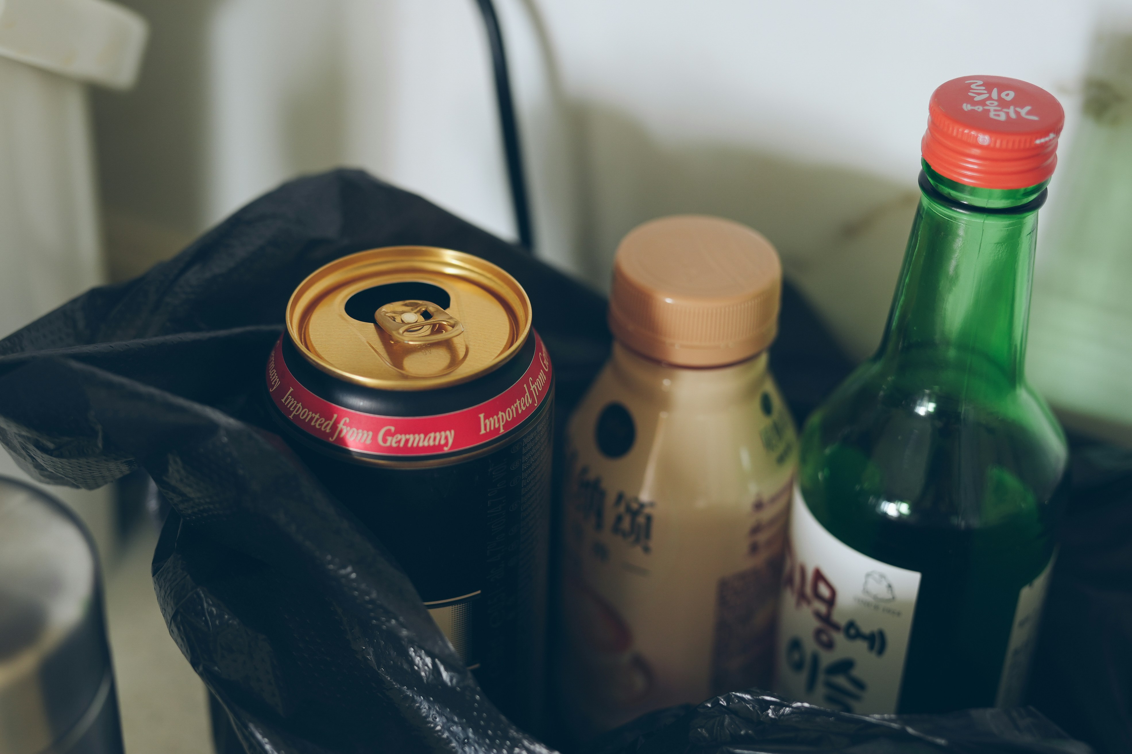 photo 1705851751327 e8db93fb2512?crop=entropy&cs=tinysrgb&fit=max&fm=jpg&ixid=M3w1MjQ0NjR8MHwxfHNlYXJjaHwxNXx8RW1lcmdlbmN5JTIwZm9vZHxlbnwwfDB8fHwxNzUxNzQwMTg0fDA&ixlib=rb 4.1