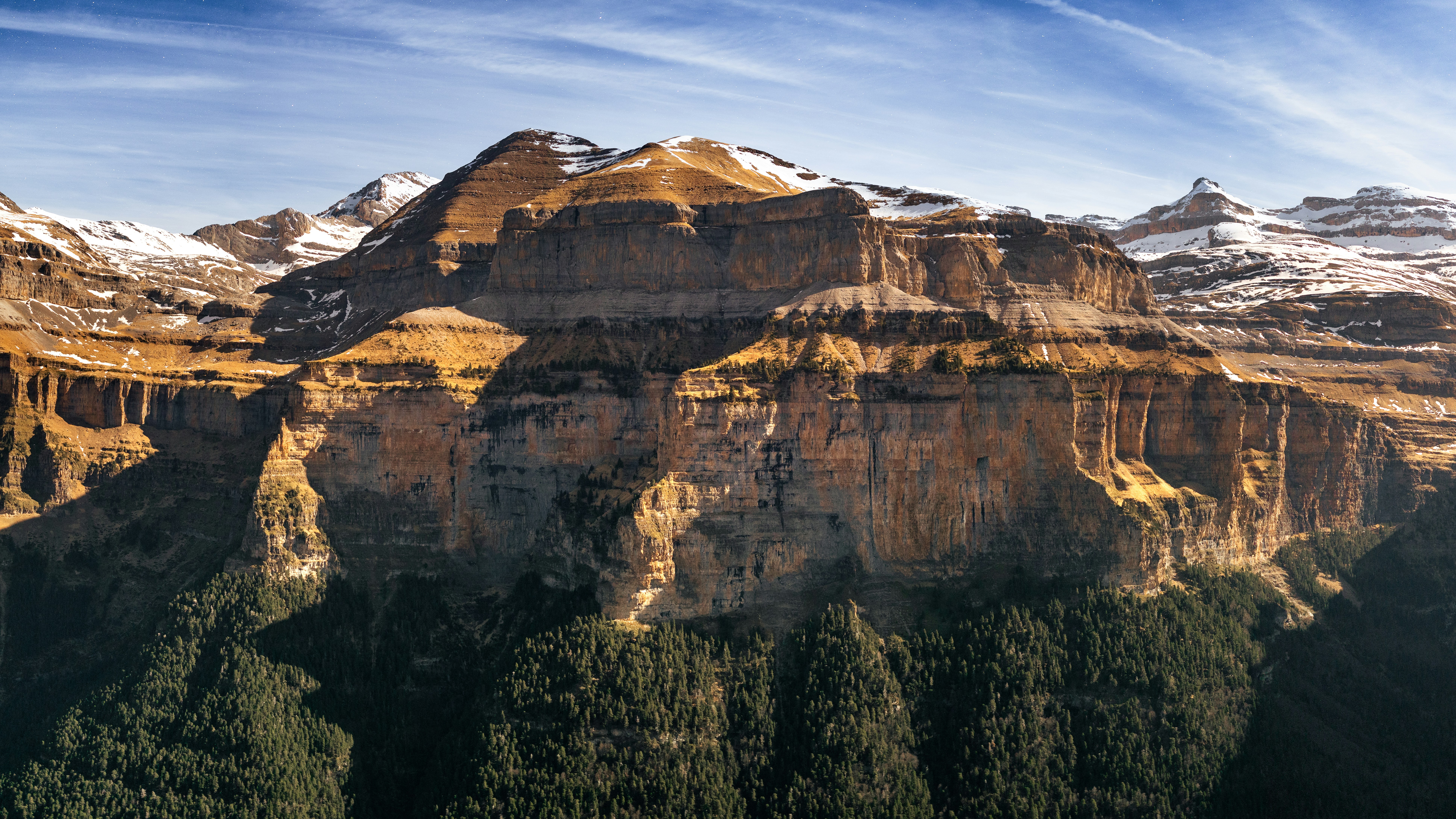 Photo by marekpiwnicki