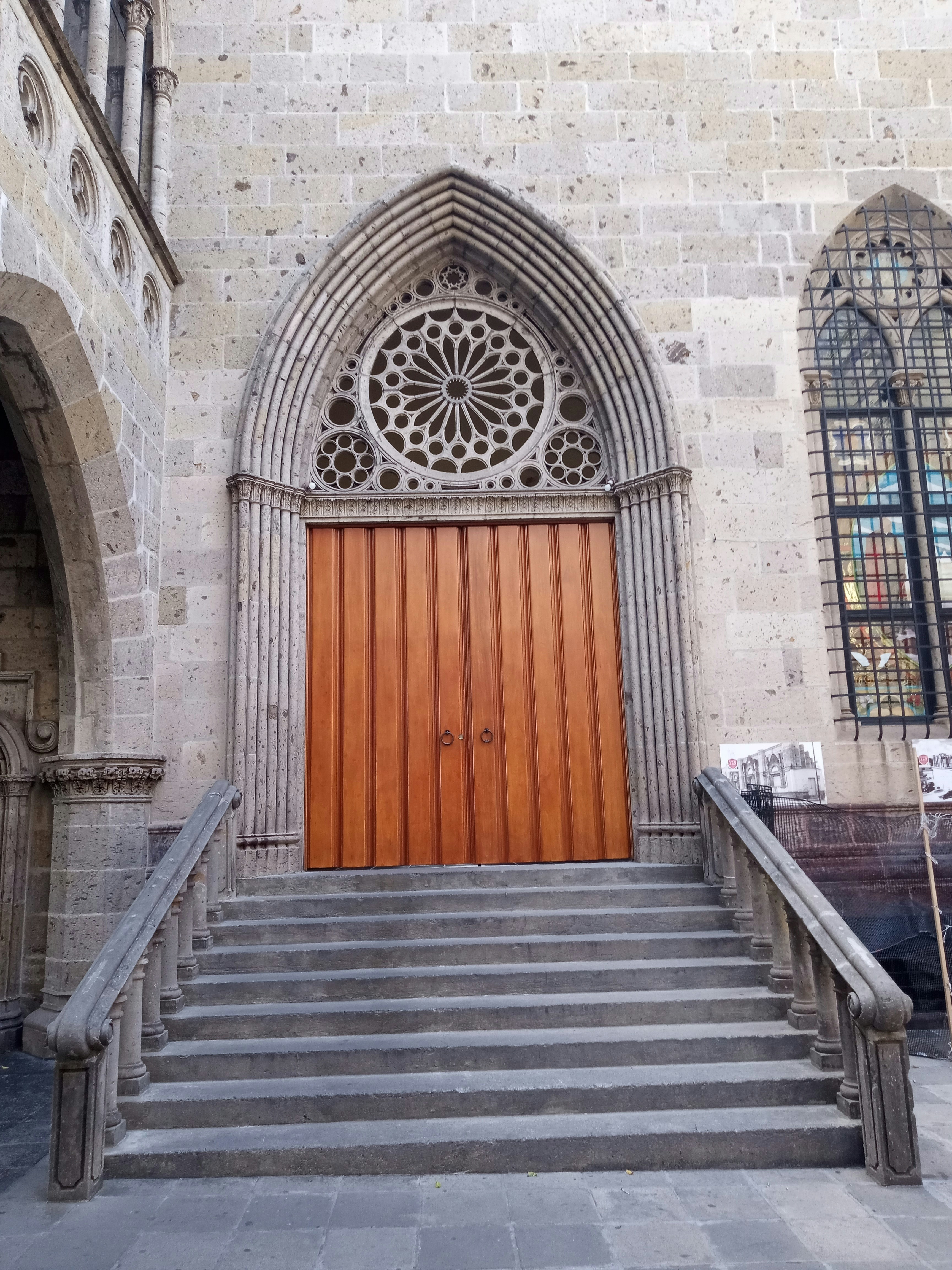 Photo by hugoesparza