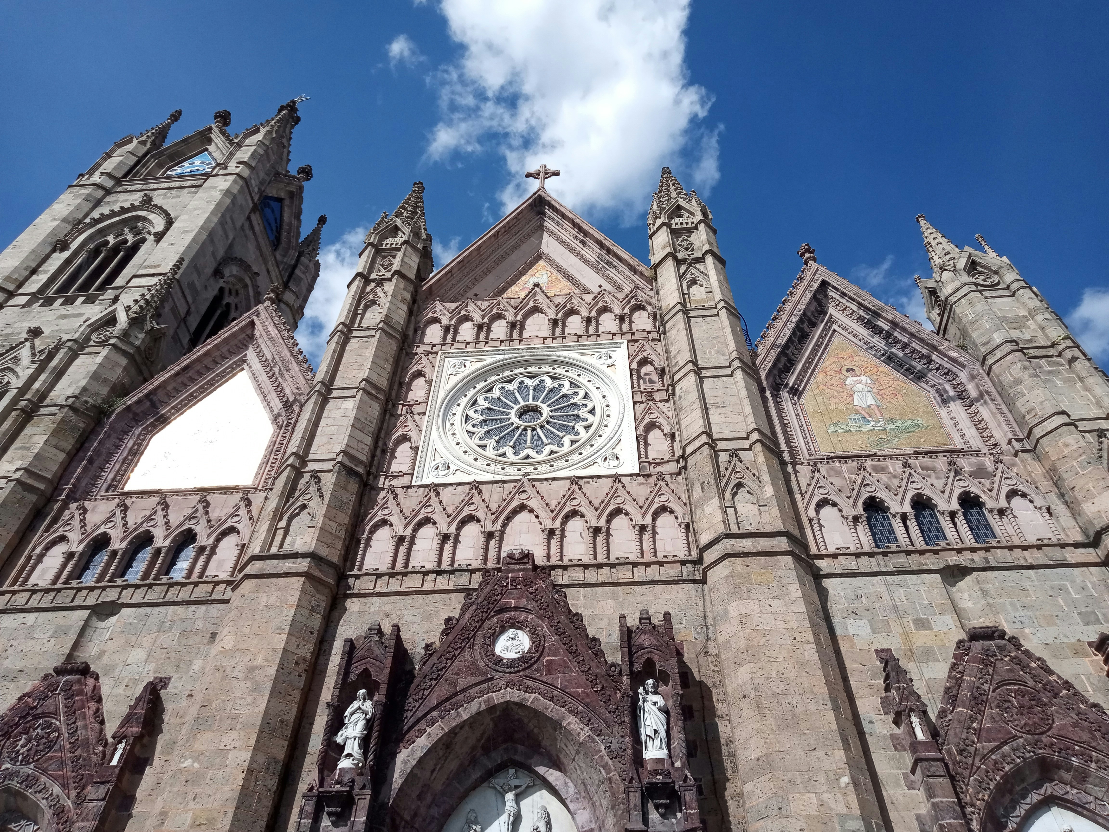 Photo by hugoesparza