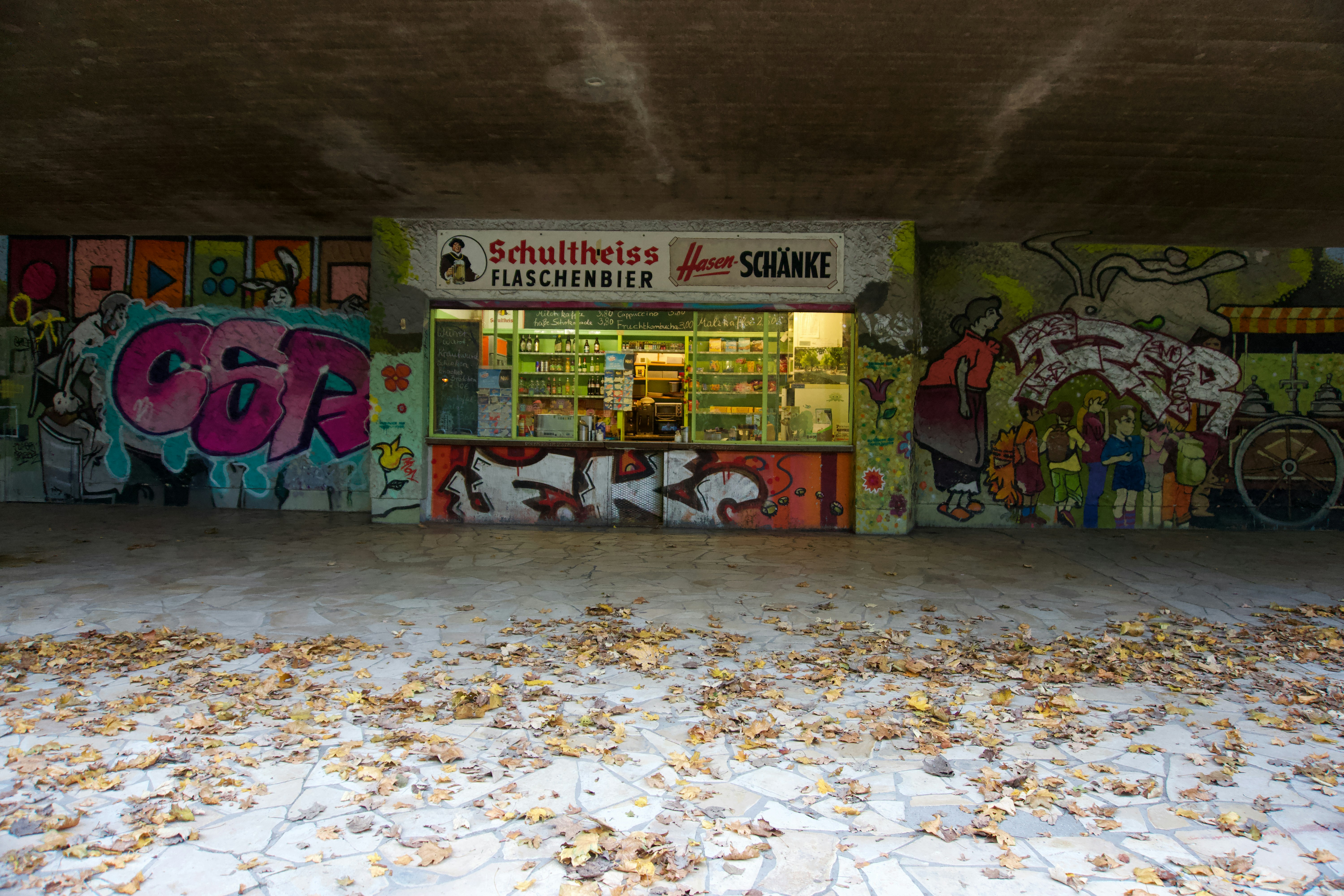 a building with graffiti all over it