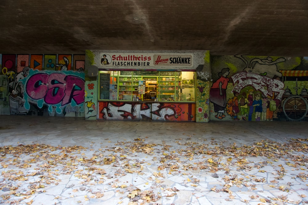 a building with graffiti all over it