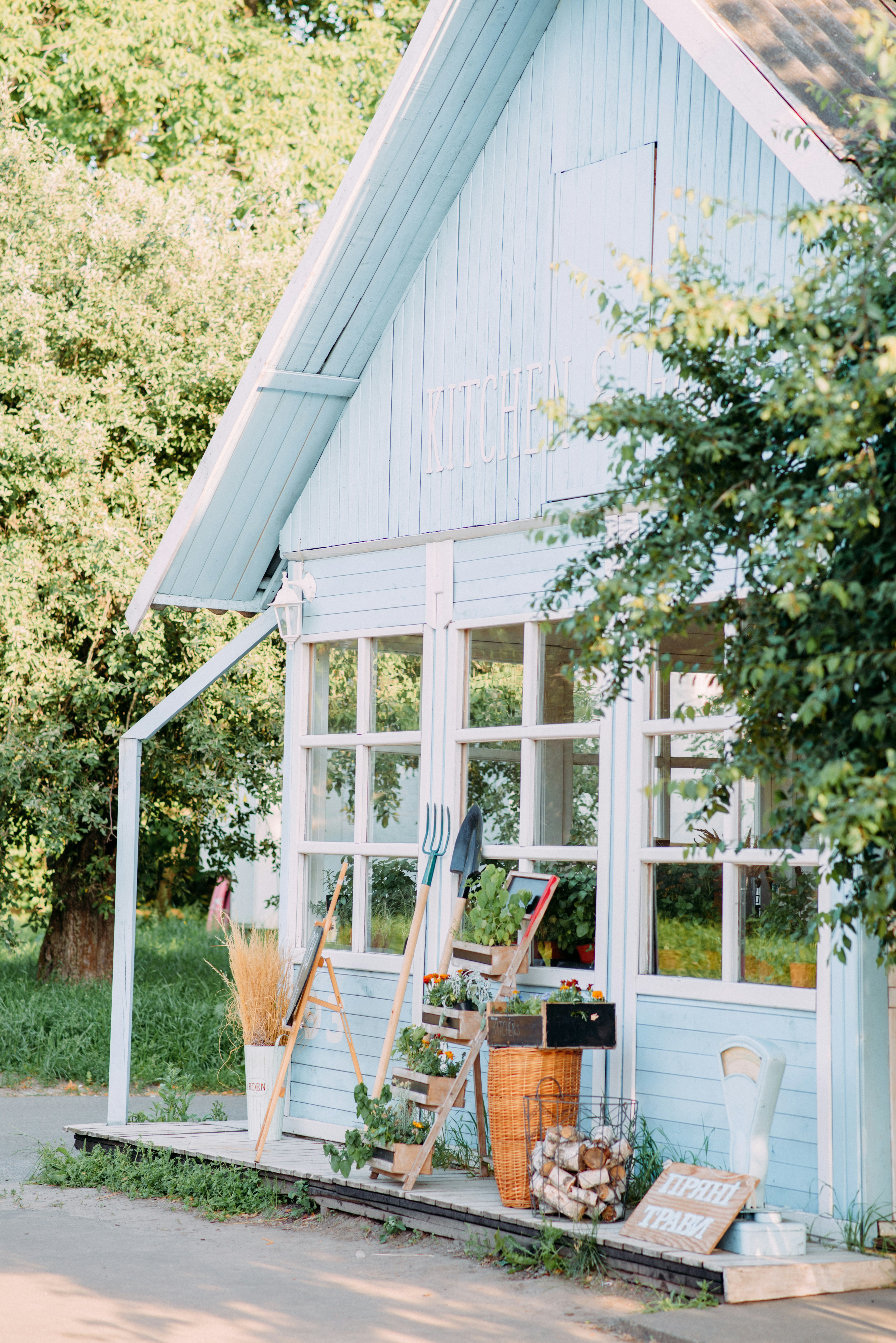 Photo by eugenivy_now