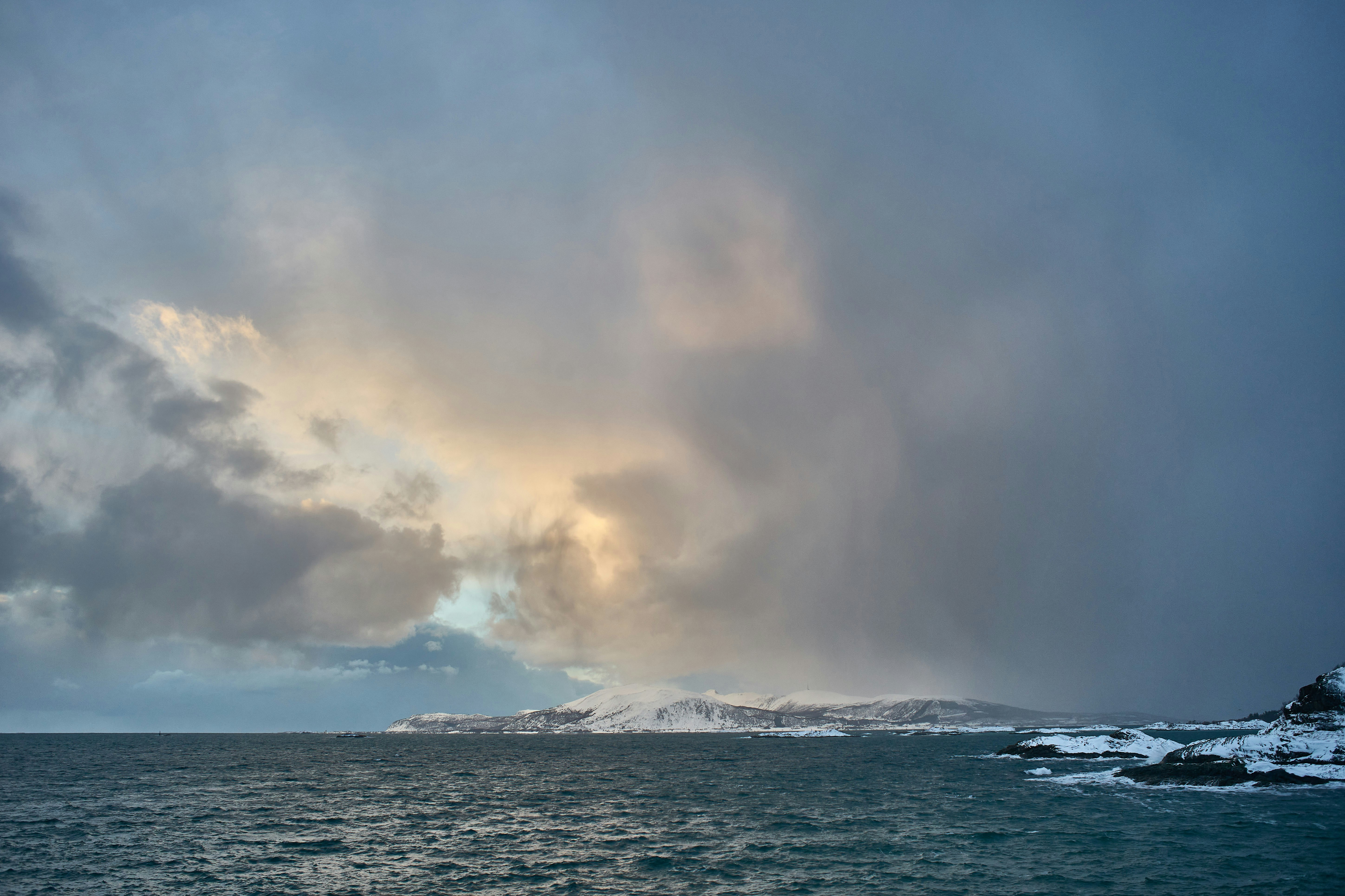 Photo by wolfgang_hasselmann