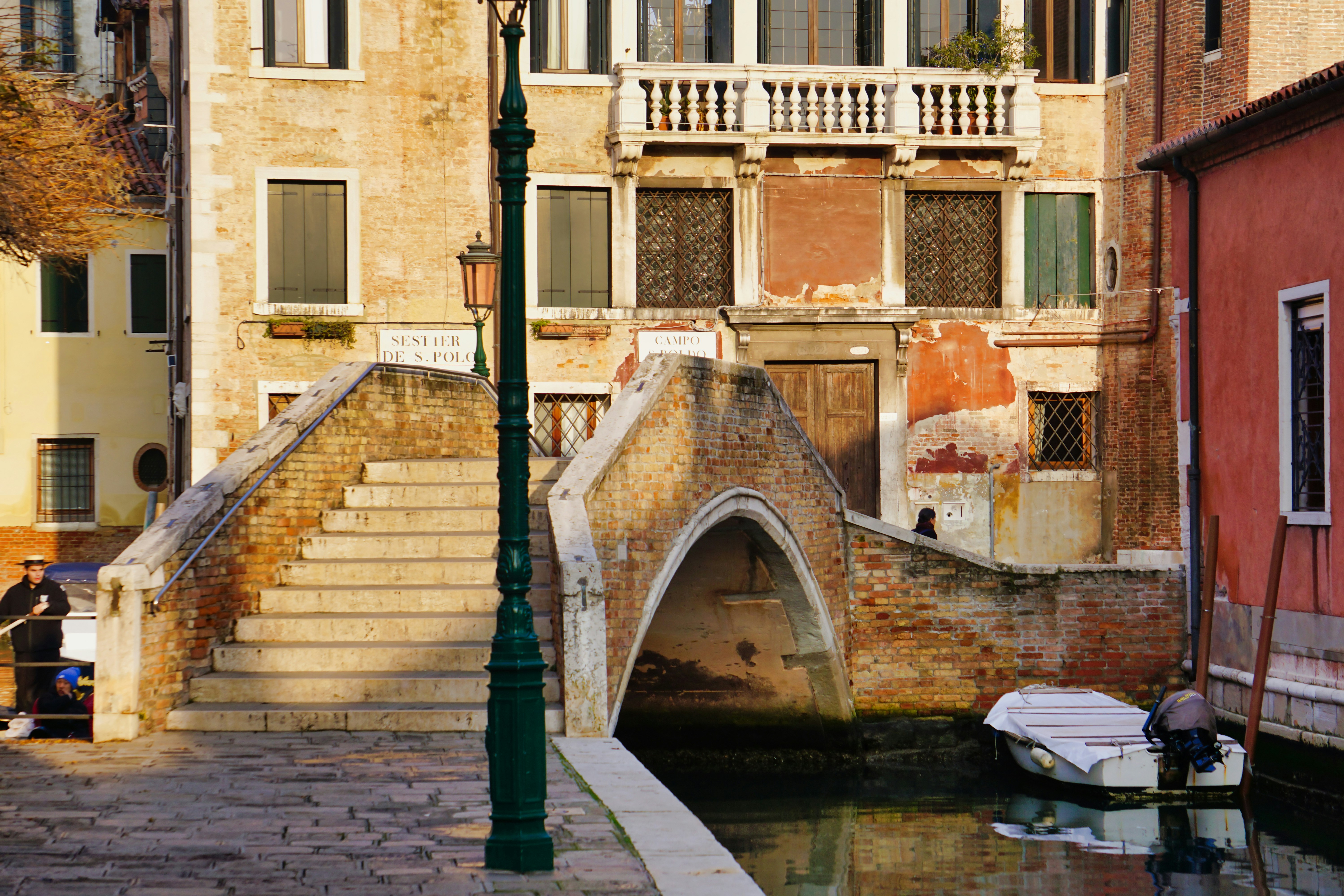 Photo by vladanraznatovic