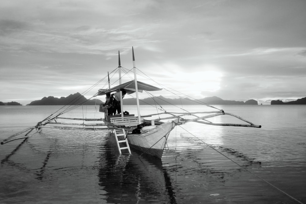 a boat that is sitting in the water