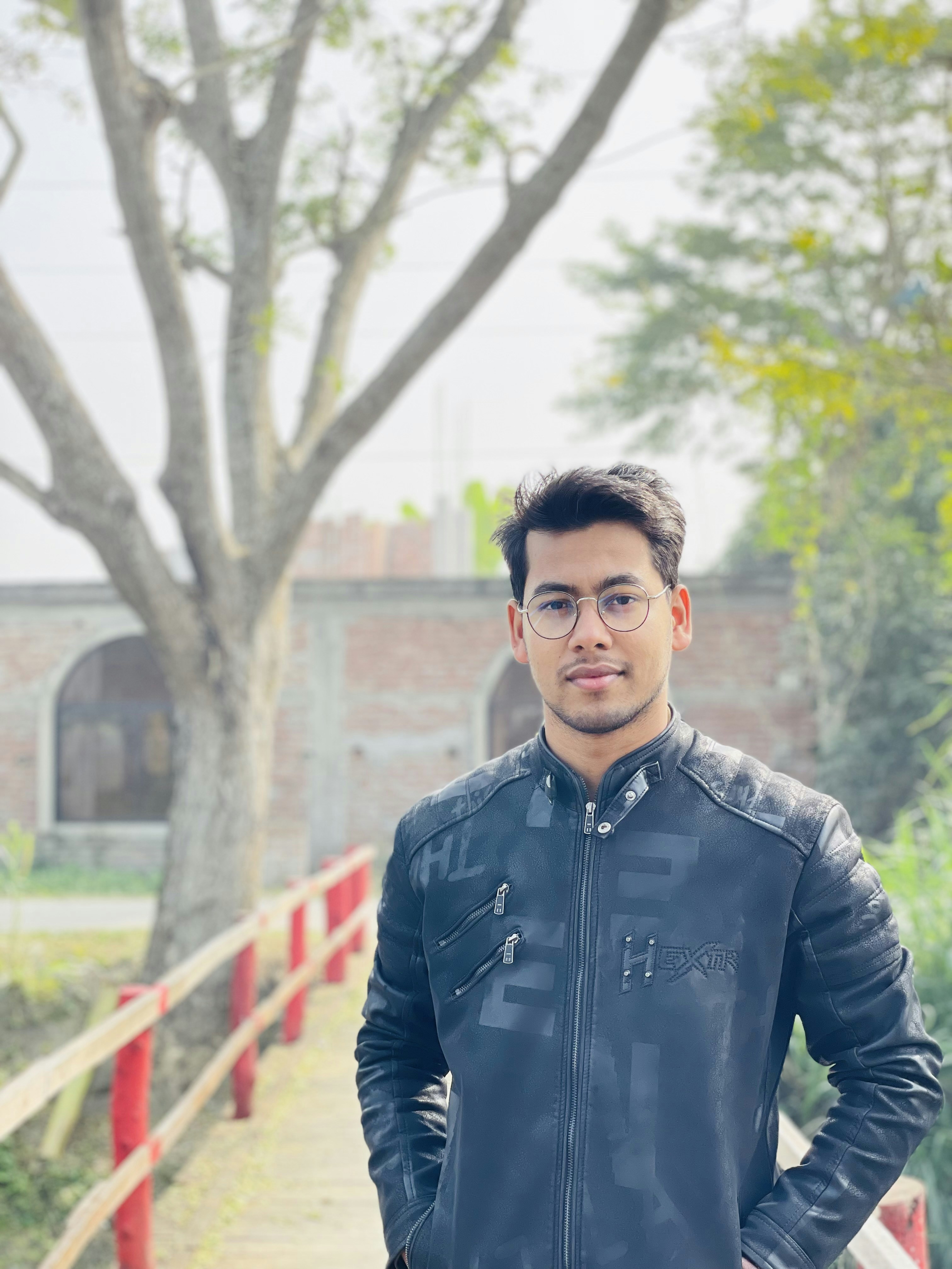 Photo by rabinkazieasin