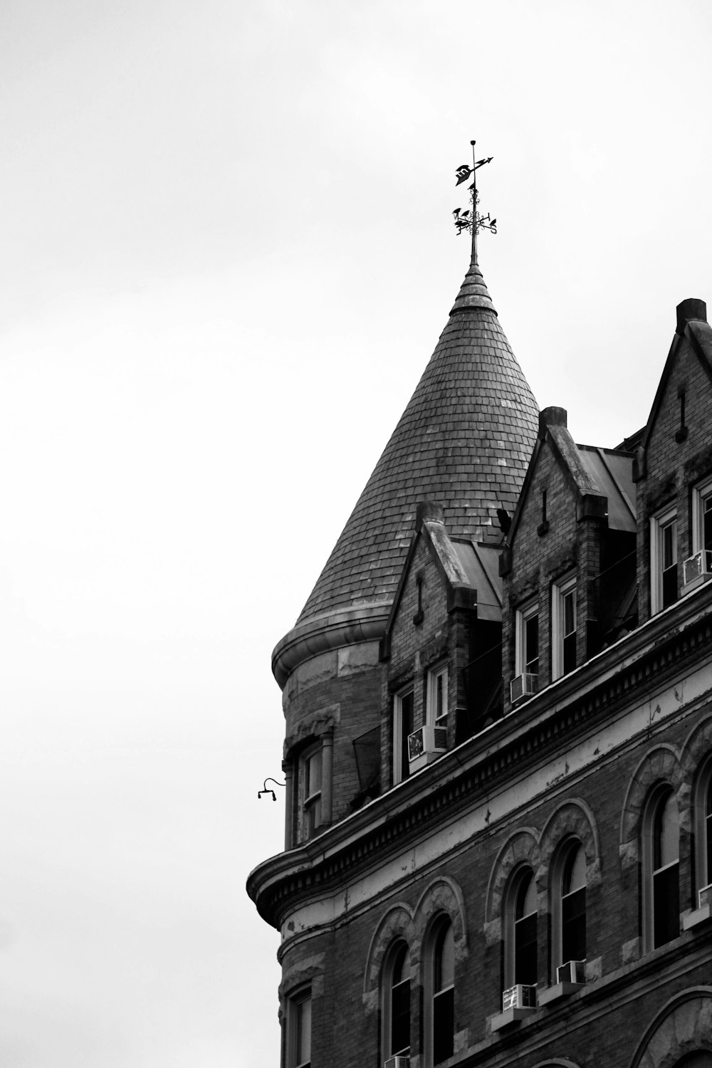 a black and white photo of an old building