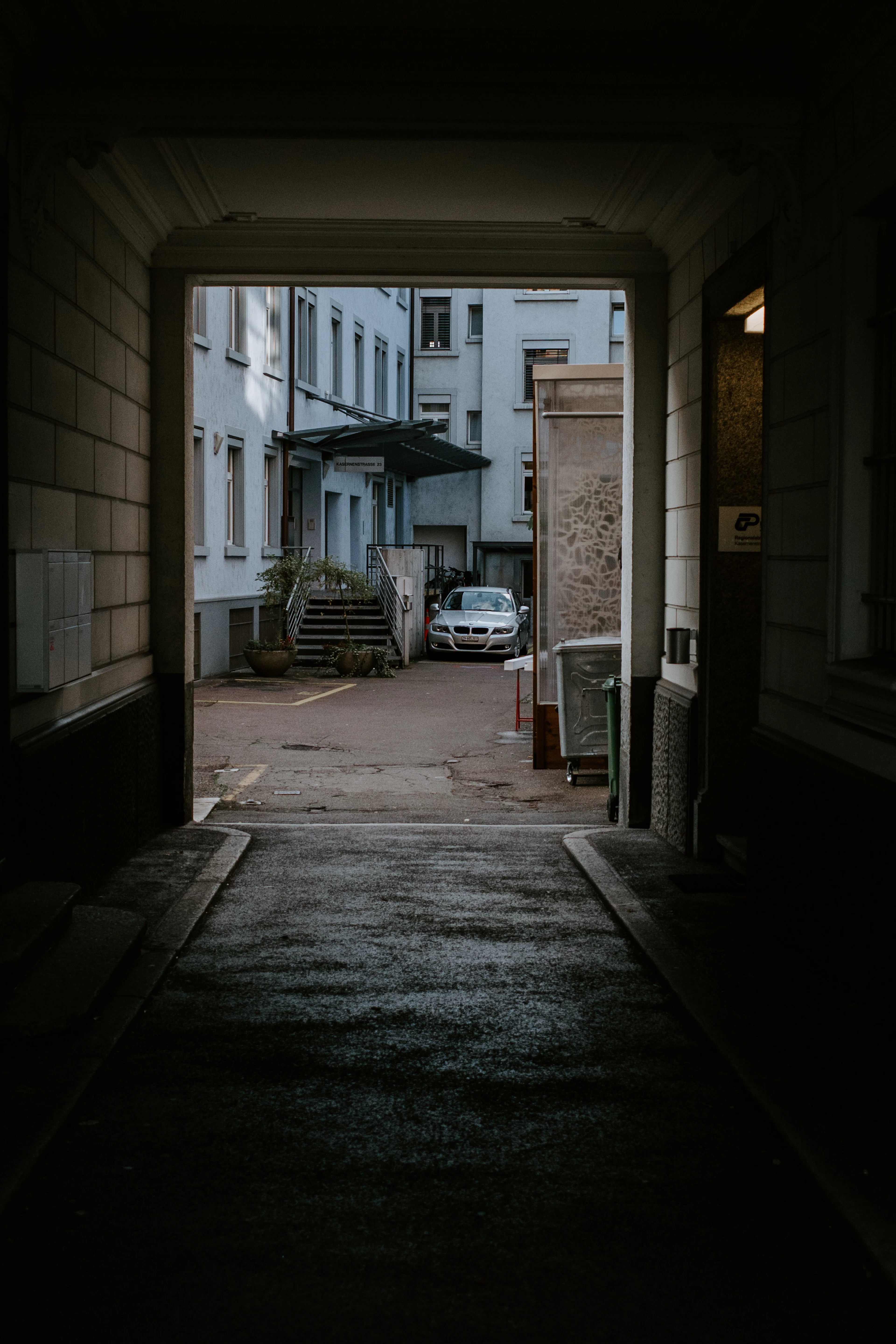 Parkplatz im Innenhof beim Bahnhof Bern, Bern