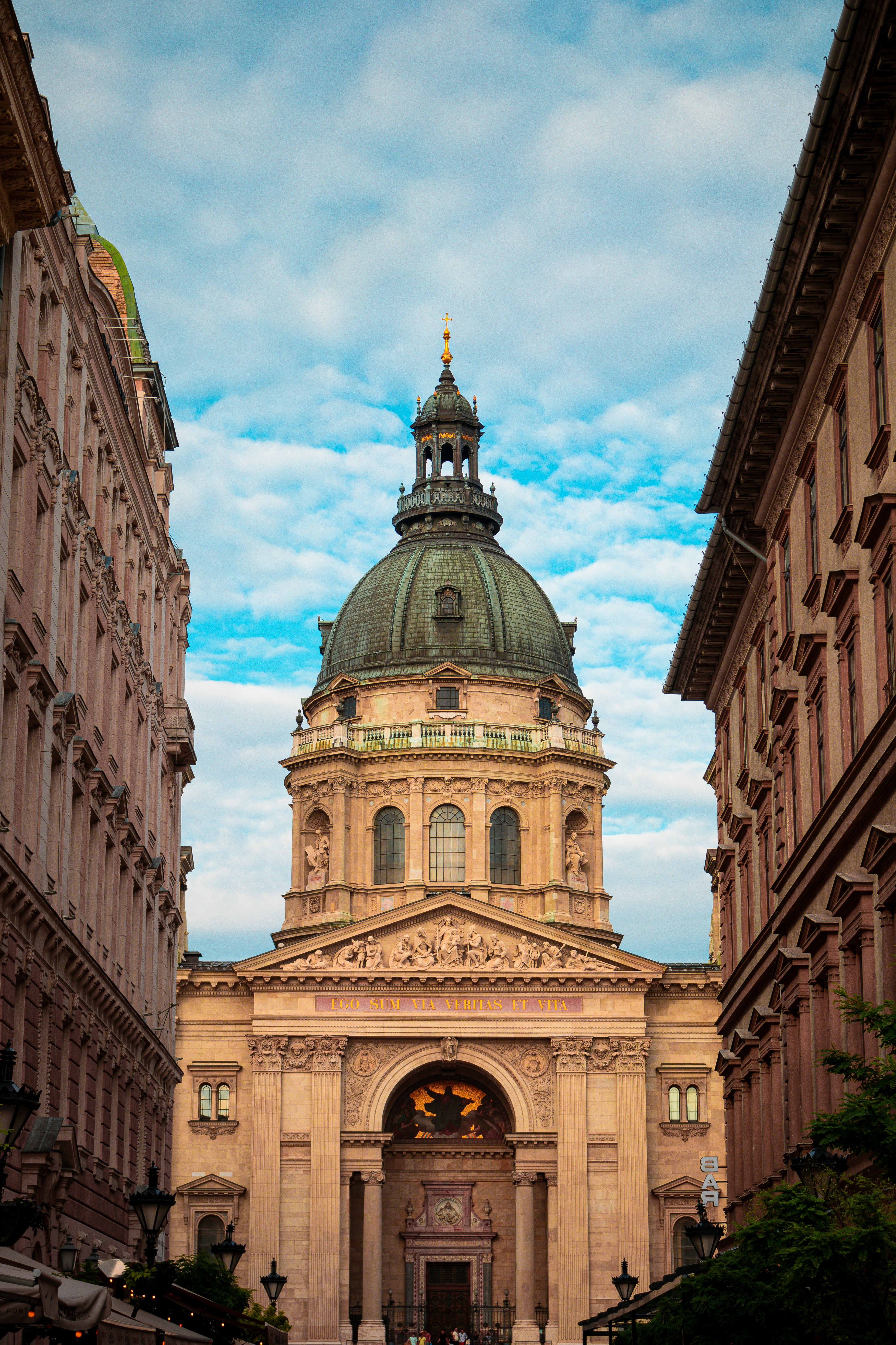a large building with a dome on top of it