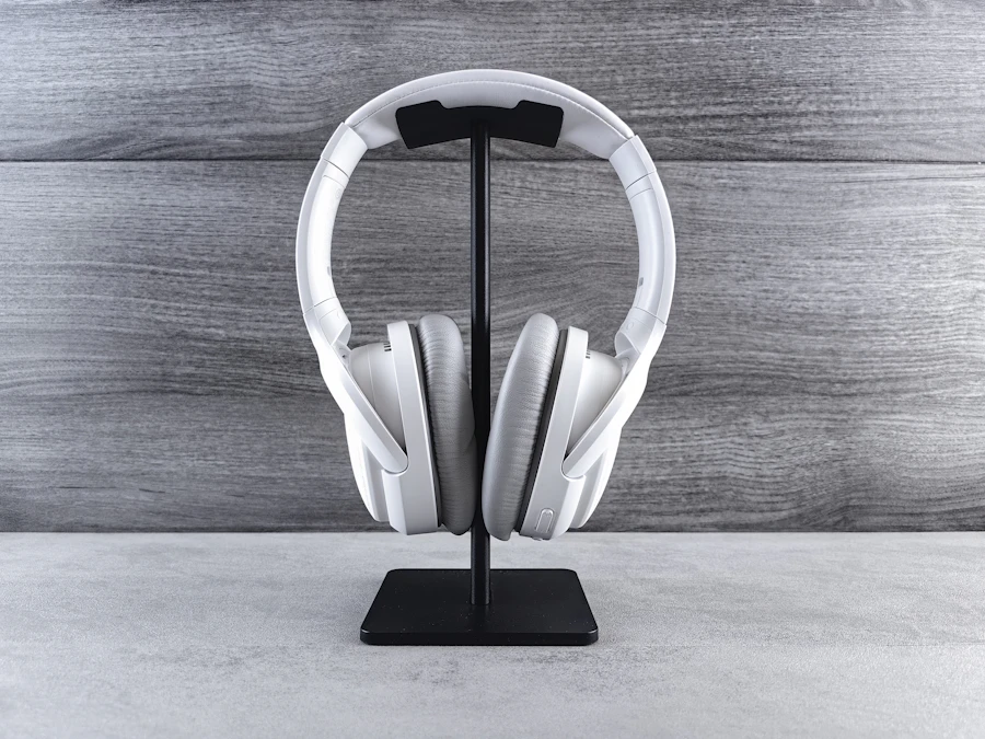 Halo Headphone Holder