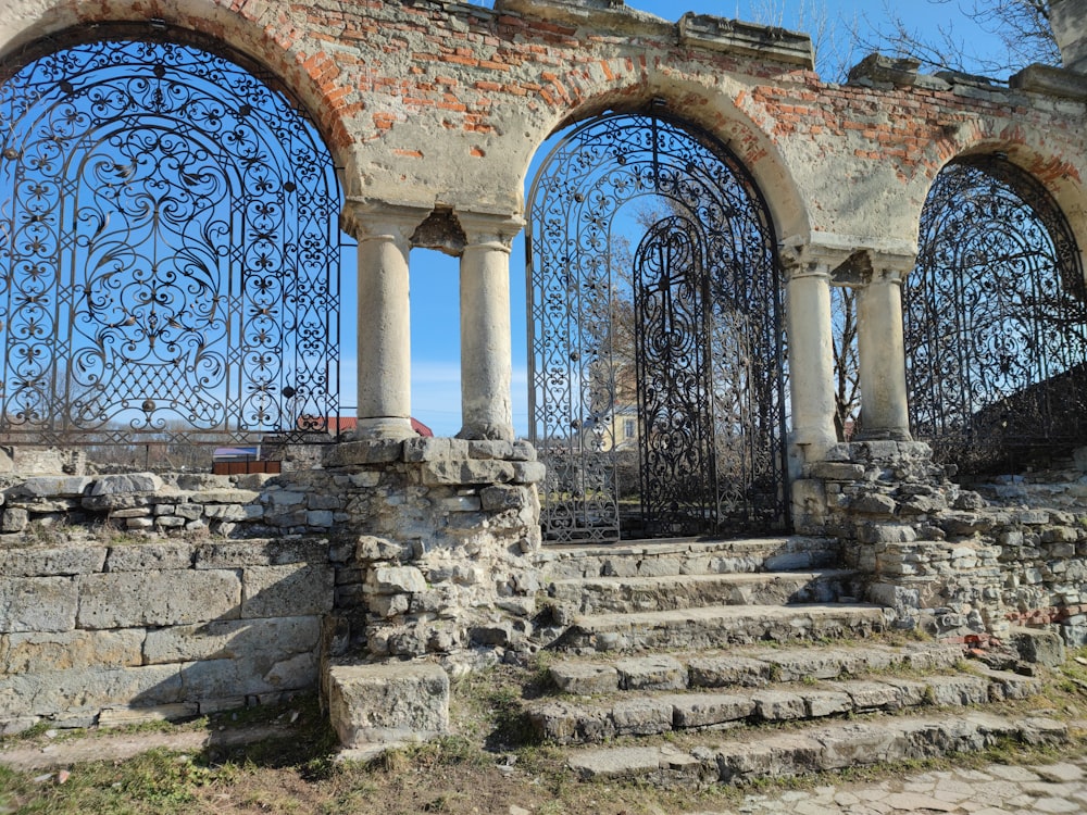 an old building with a bunch of stone steps