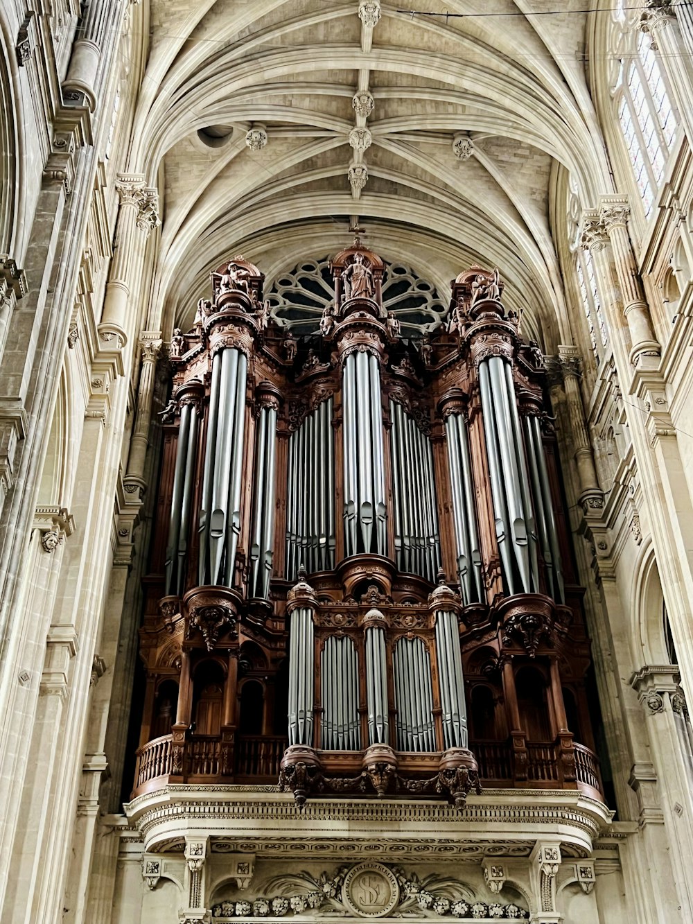 a large pipe organ in a large cathedral
