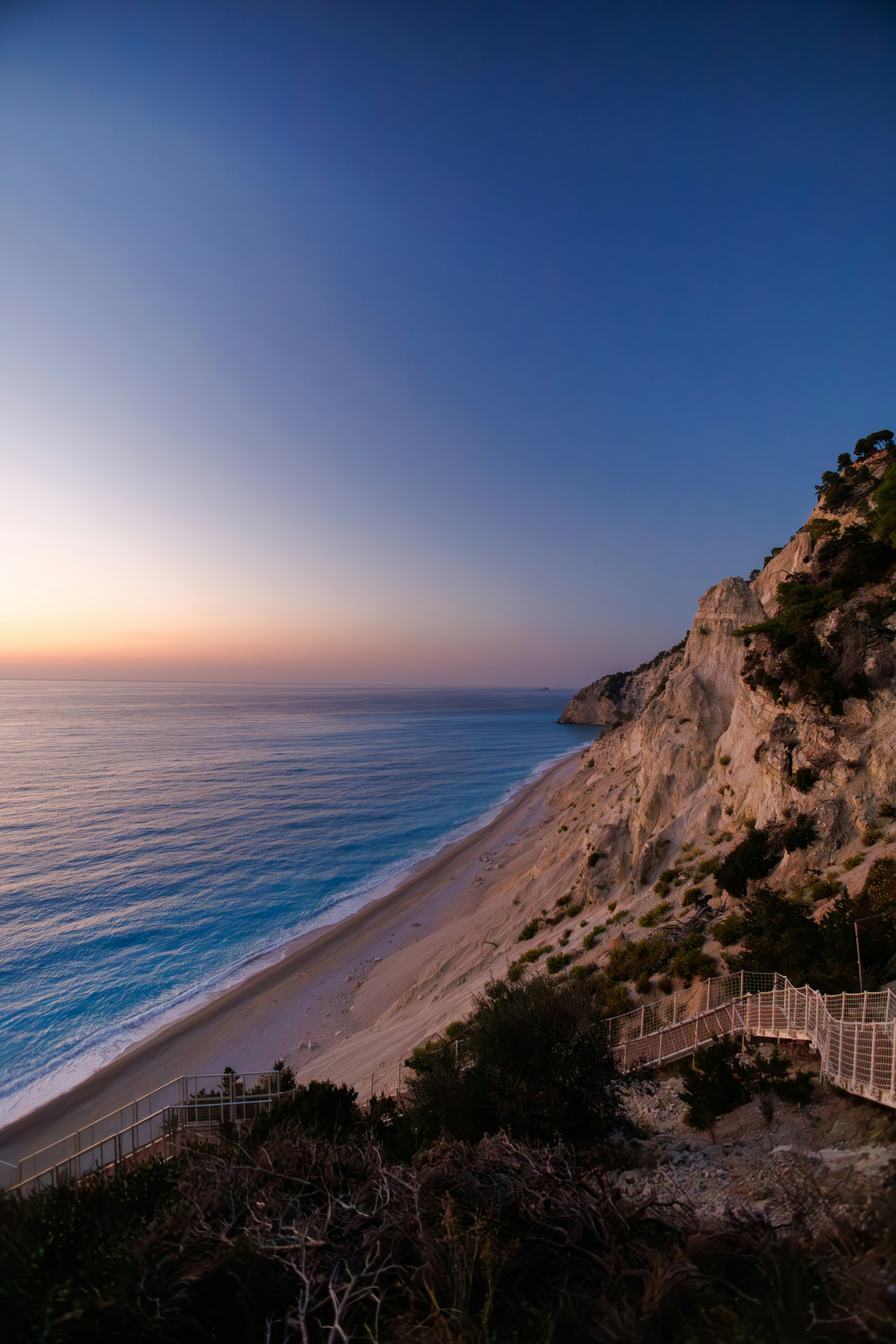 Photo by stockbirken