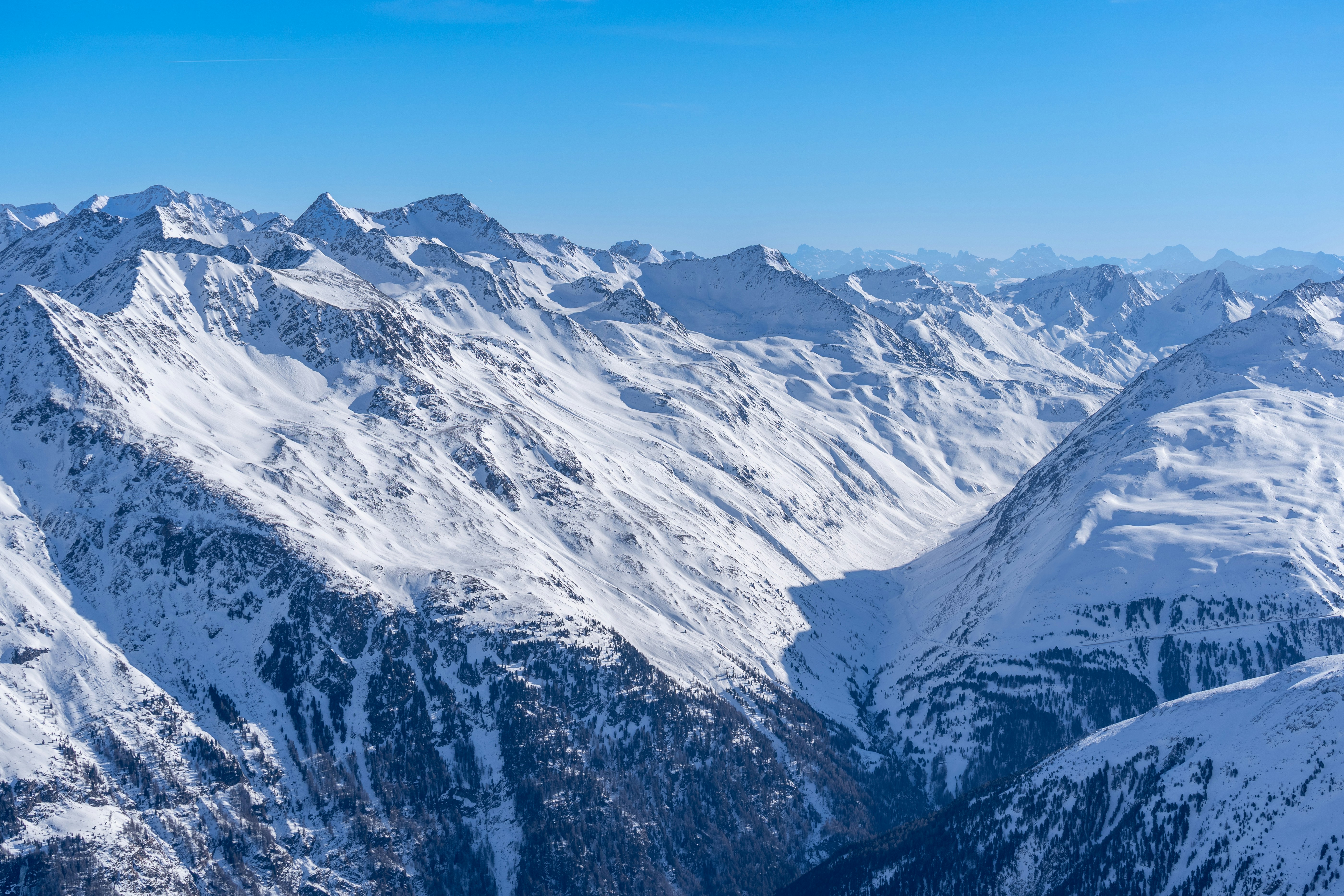 Photo by aronmarinelli