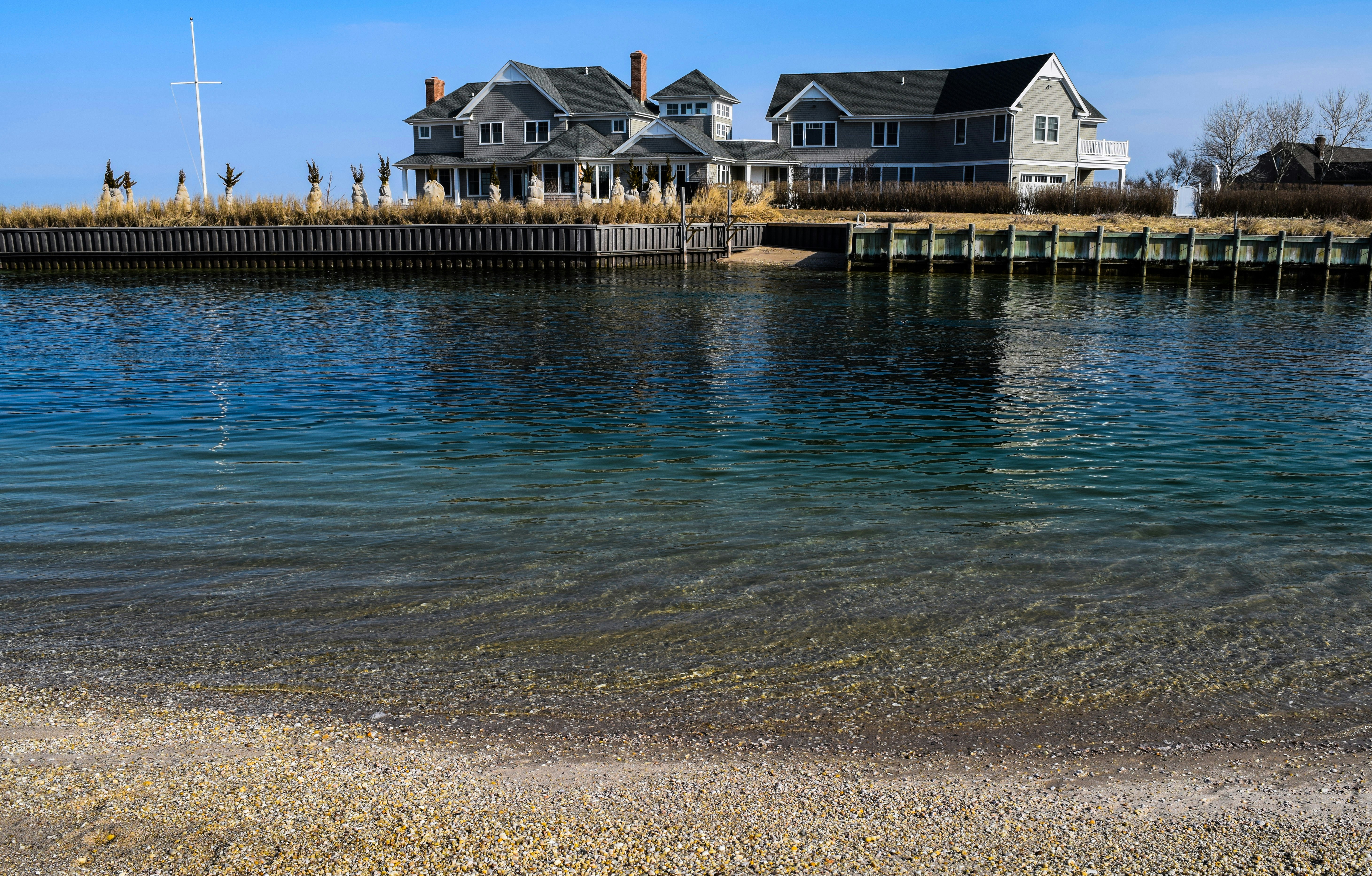 5 Saltwater Pool Safety Tips for New Owners