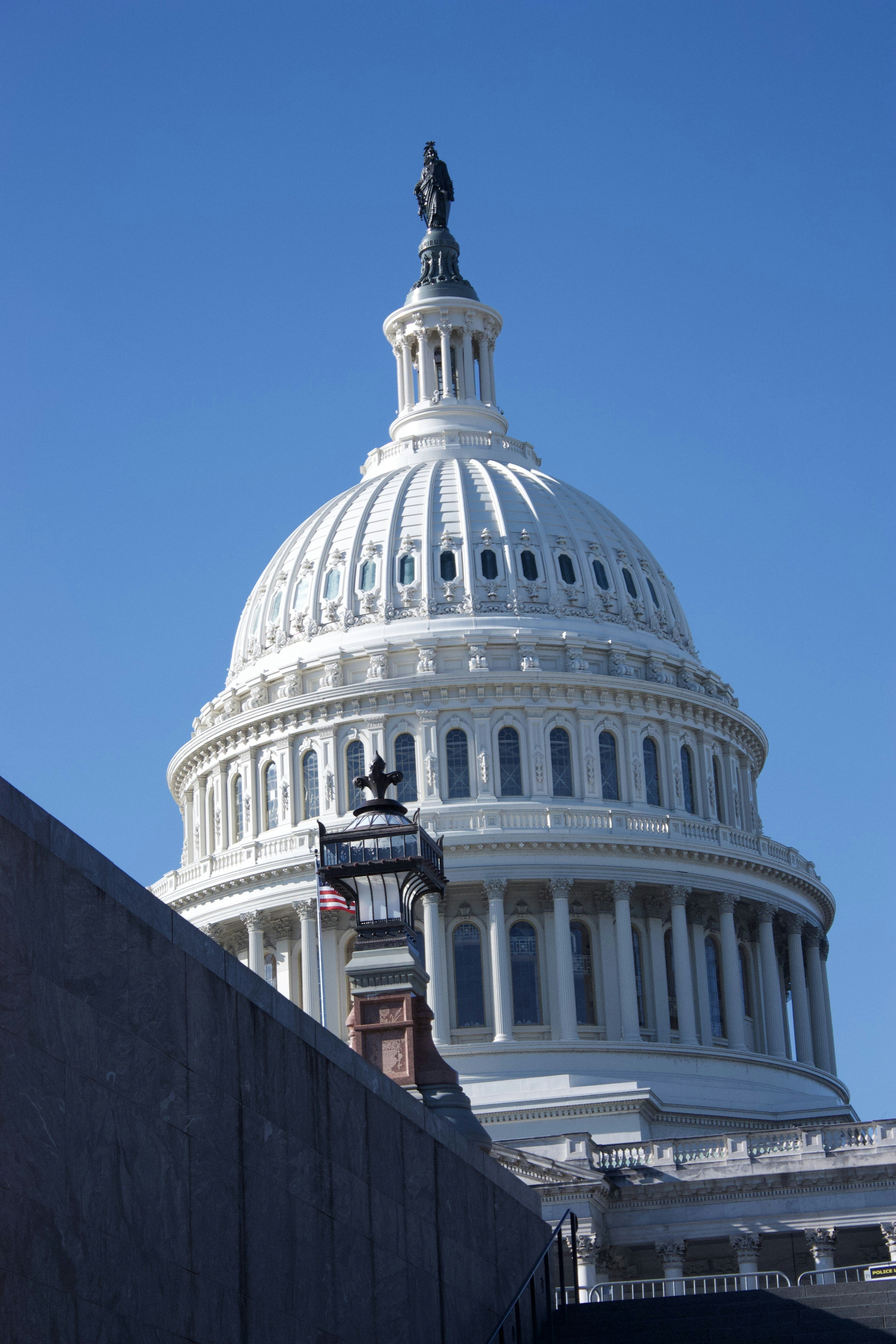 the dome of the united states capitol building