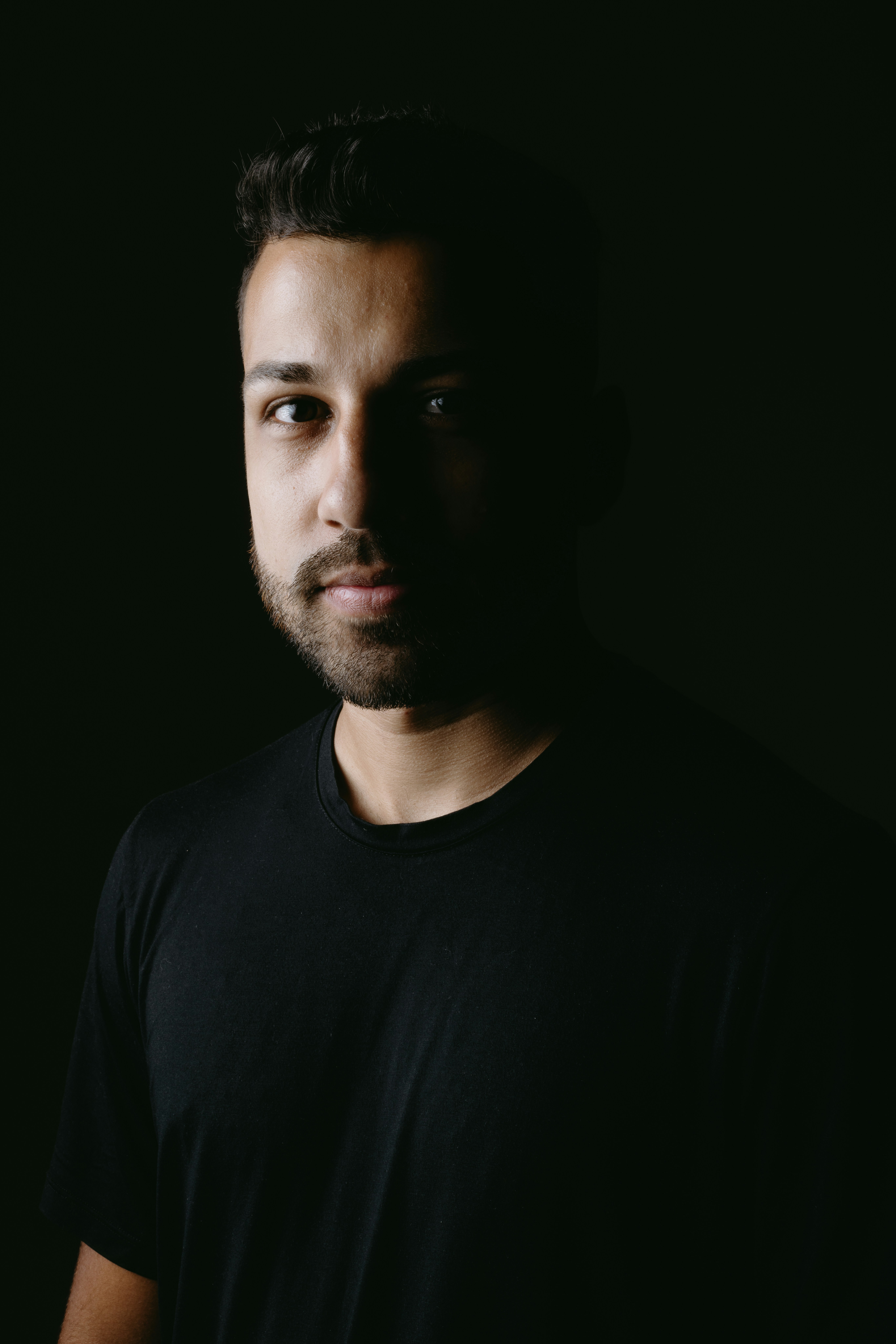 Guy 100  best free guy man person and human photos on Unsplash