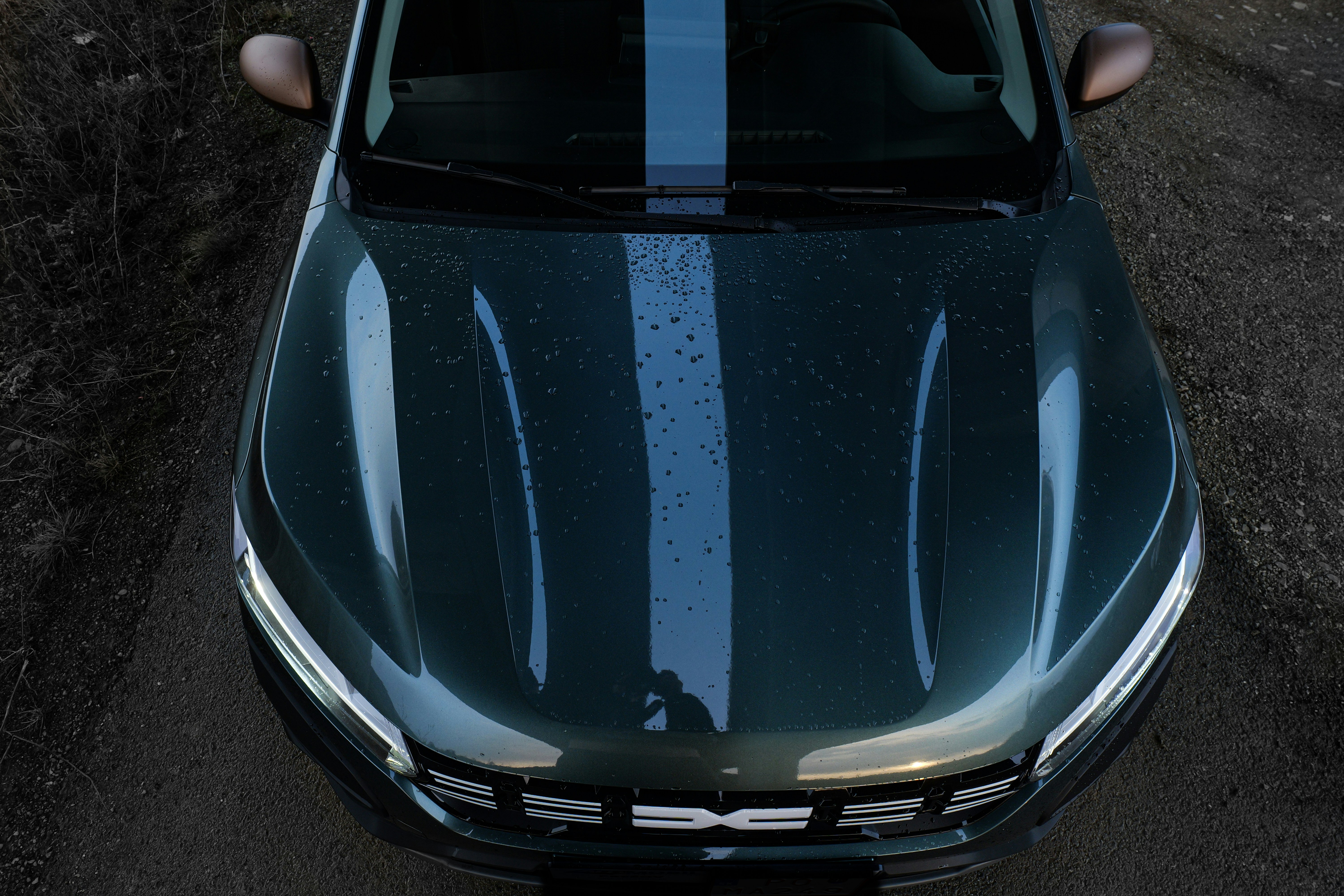 Photo by lukasparnican