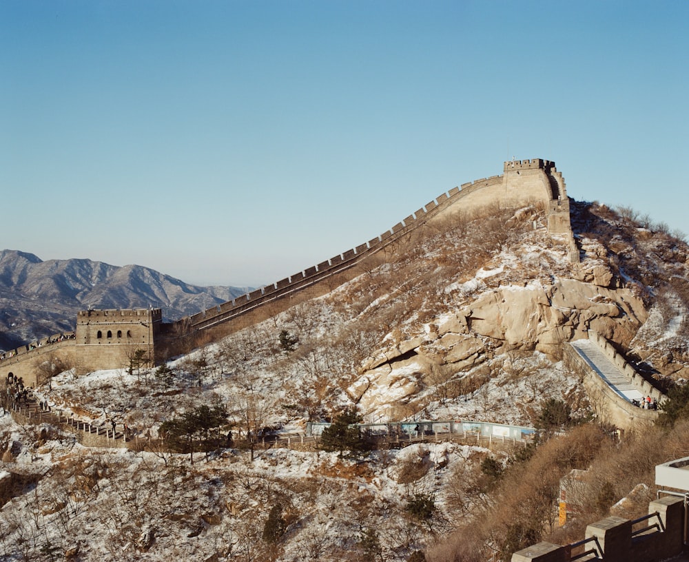 the great wall of china is covered in snow
