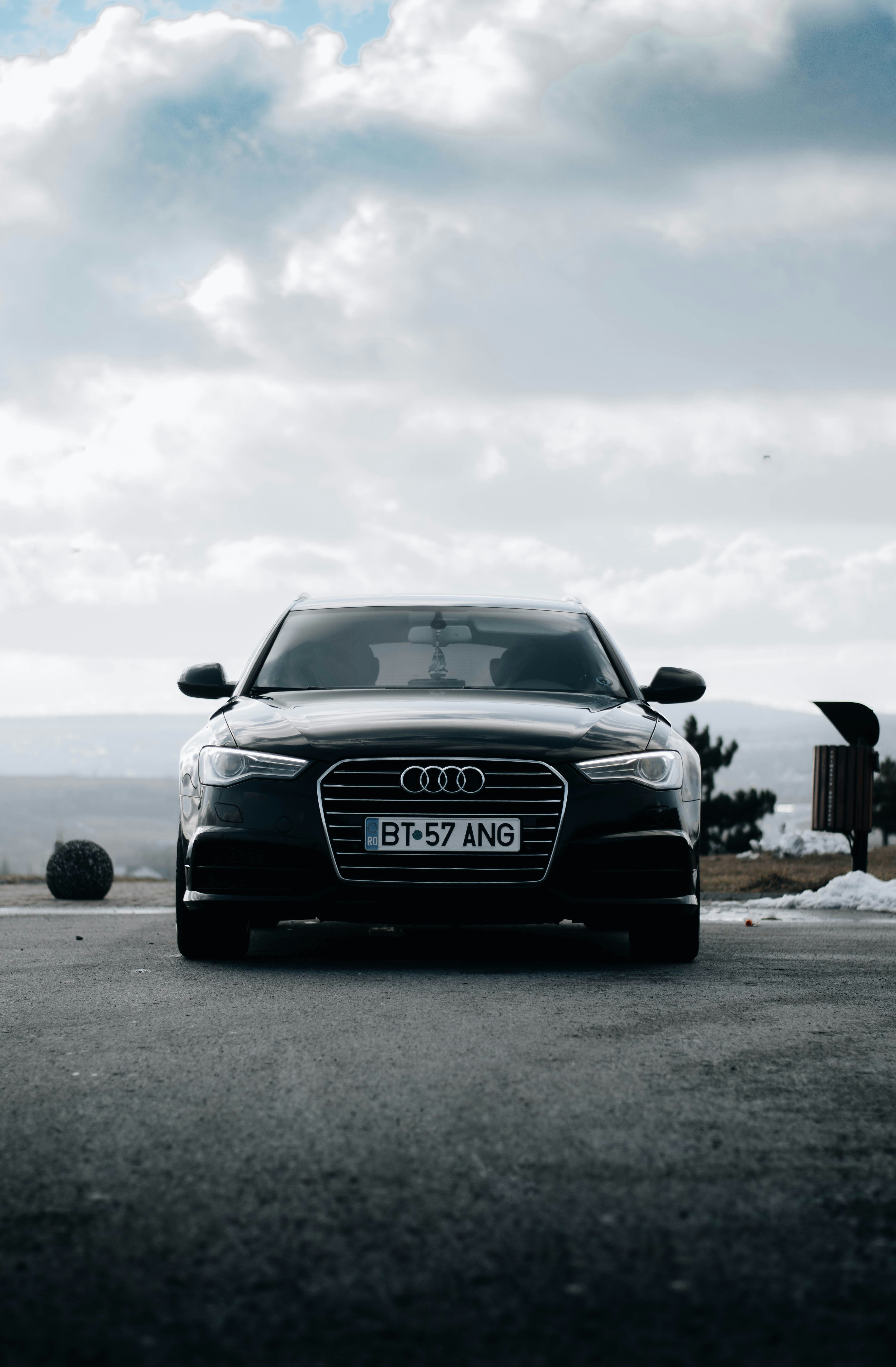 Audi sedán negro foto – Imagen de Coche gratuita en Unsplash, image size:3000x4575