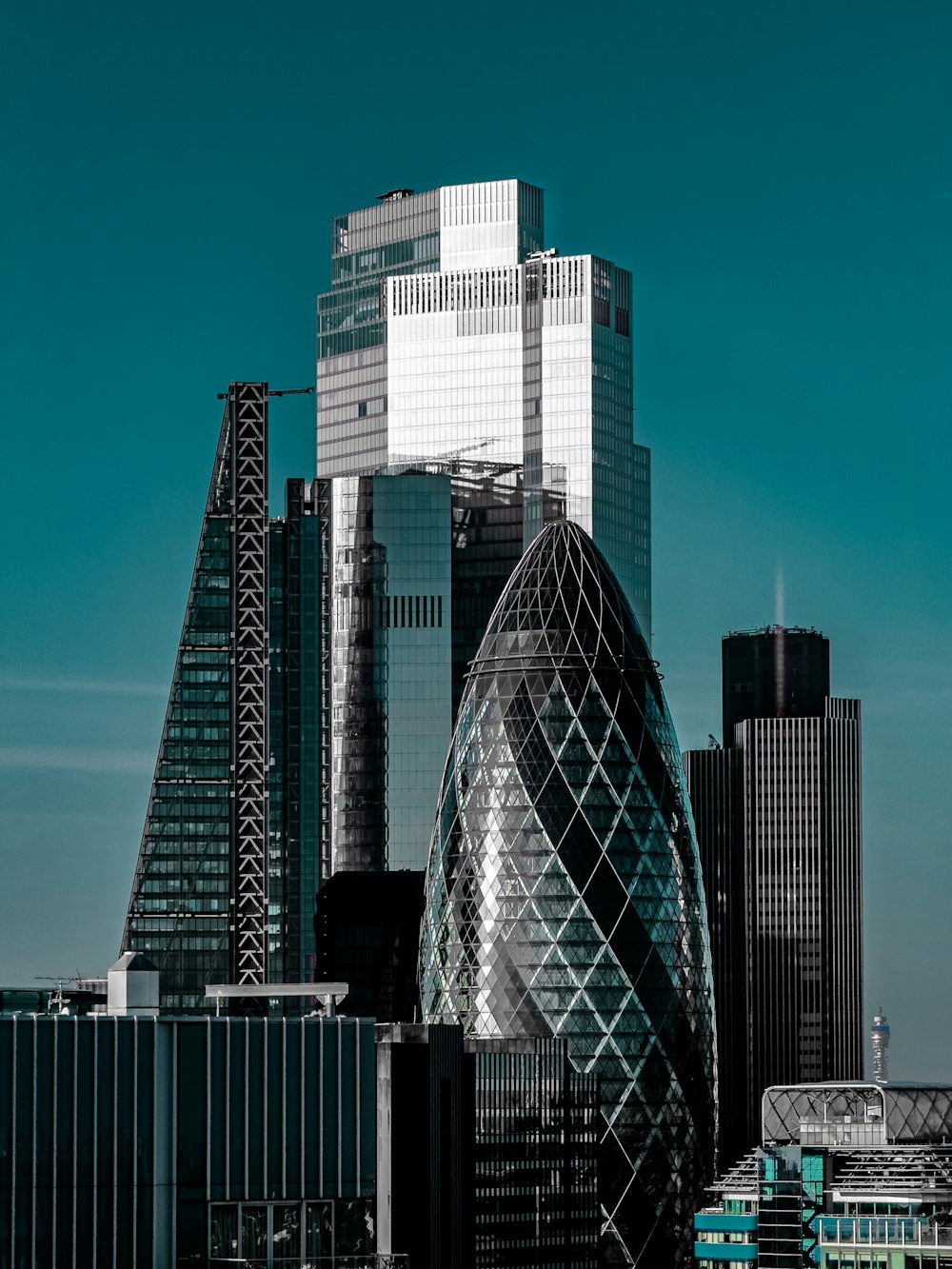 a black and white photo of the city of london