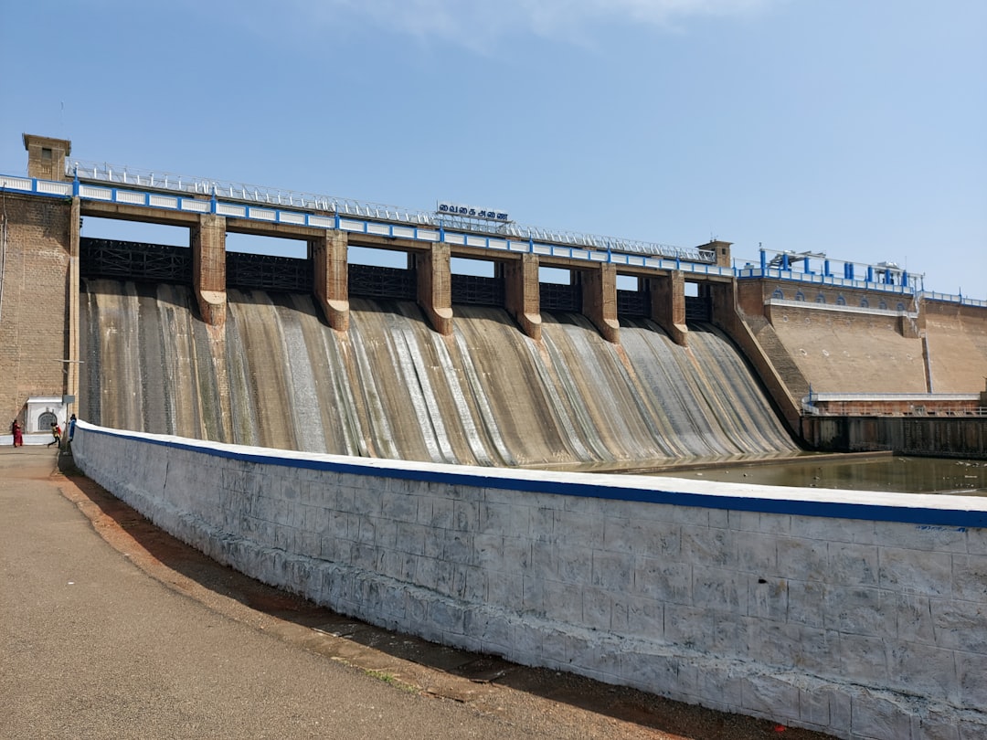 modern hydroelectric dam at full operation - Hydro dam efficiency modern hydroelectric dam at full operation - Hydro dam efficiency