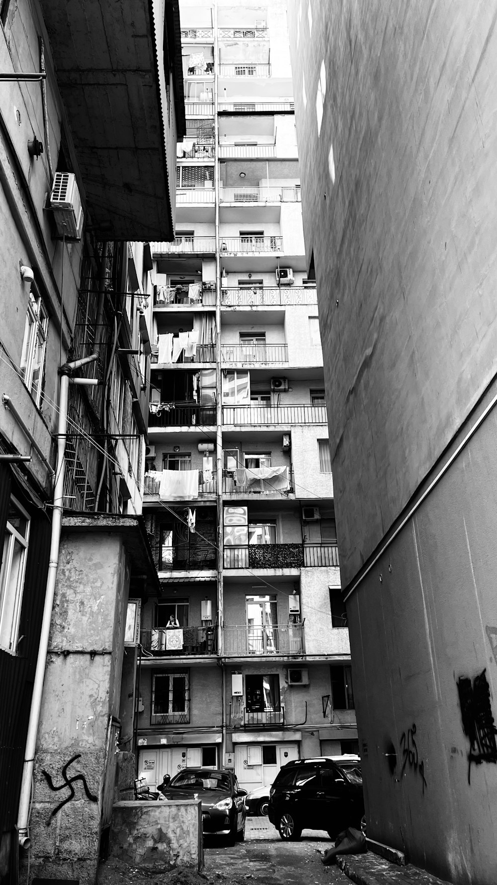 a black and white photo of a tall building