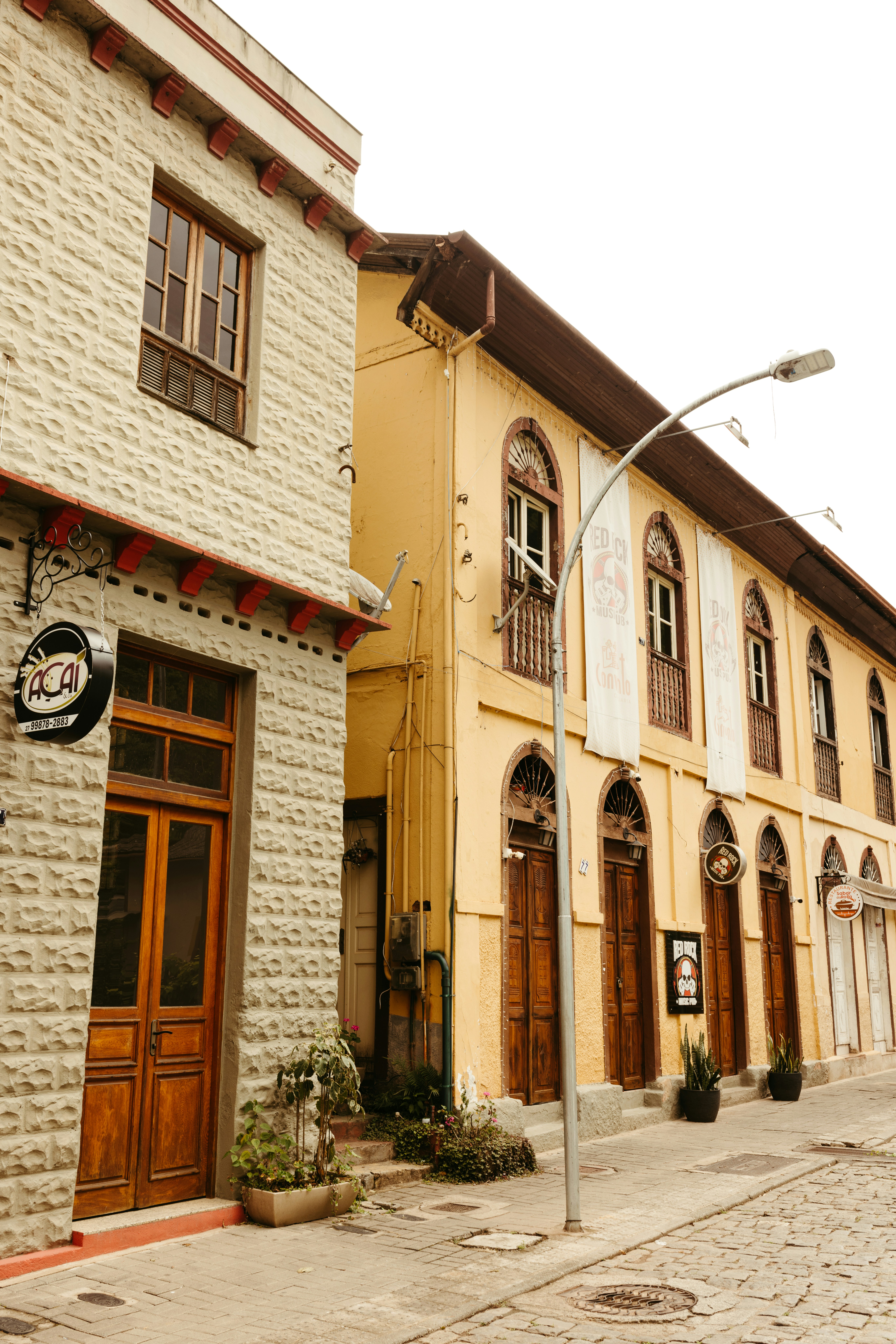 Photo by jonathanborba