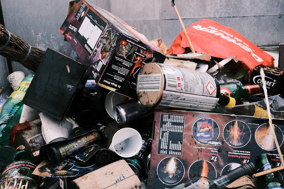 Junk removal and disposal image background image