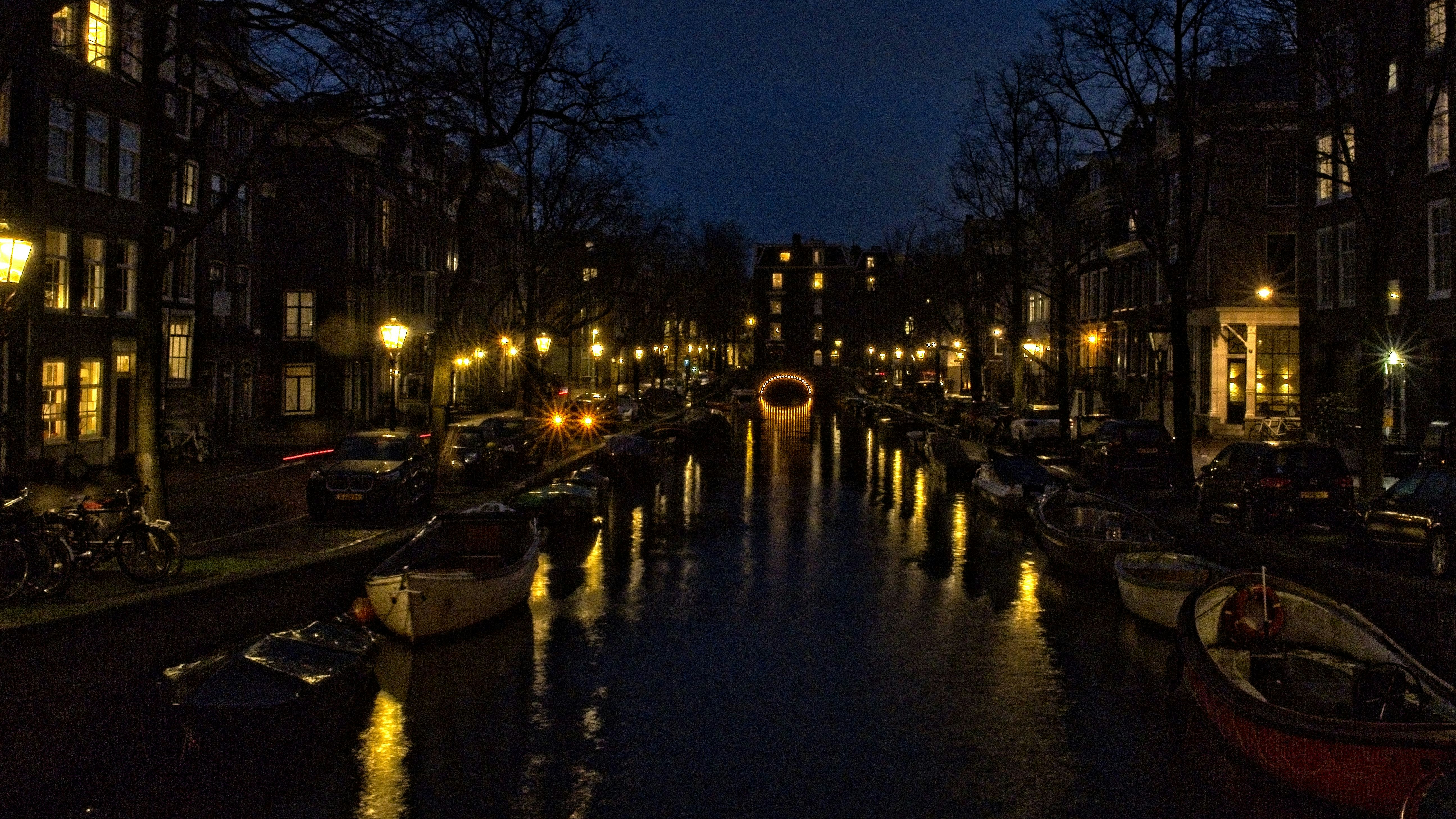 Photo by wimvanteinde