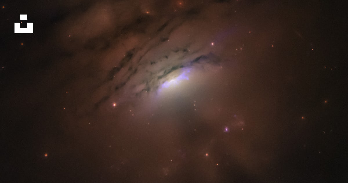 An image of a very bright object in the sky photo – Free Outer space ...