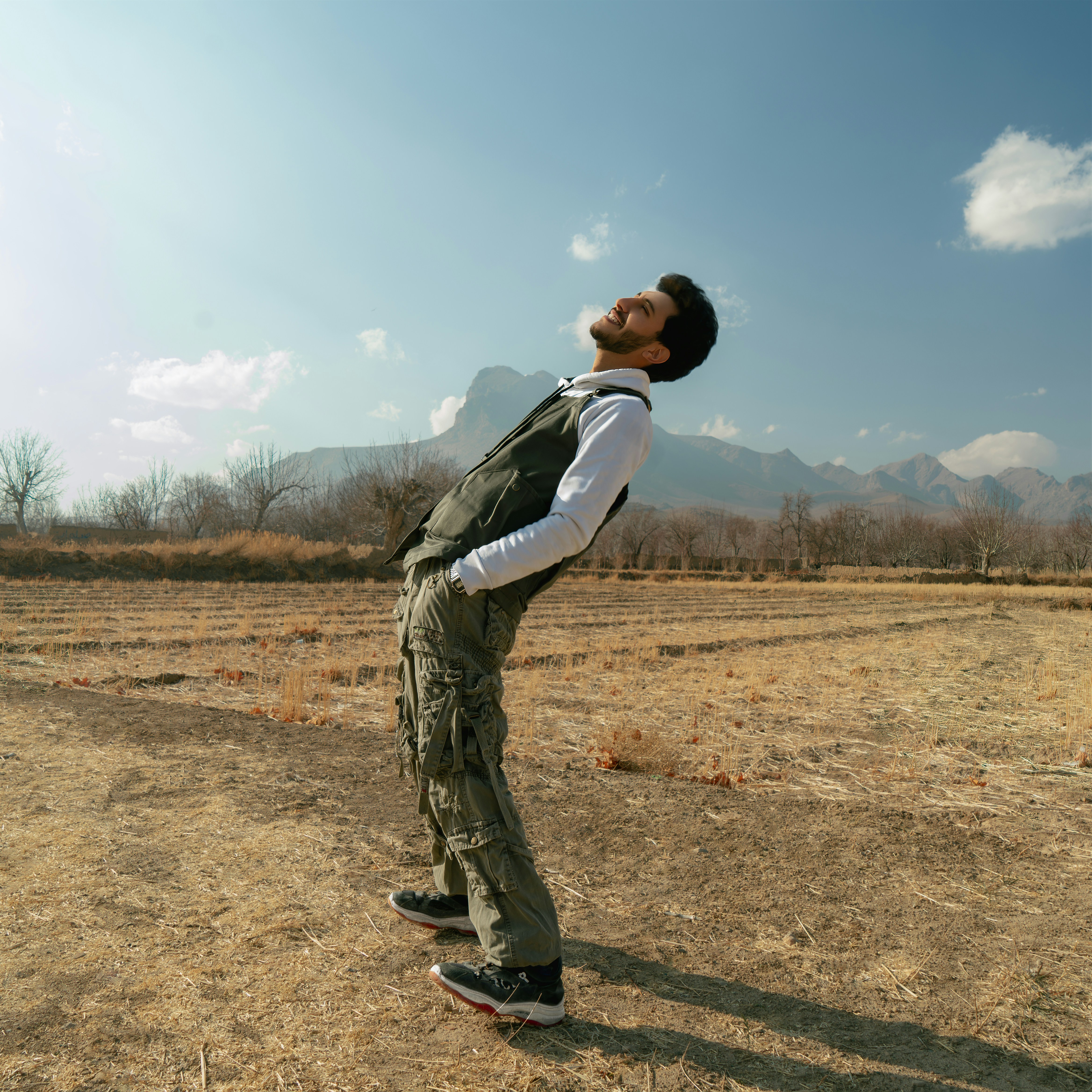 wear the pants - ฝึกการใช้