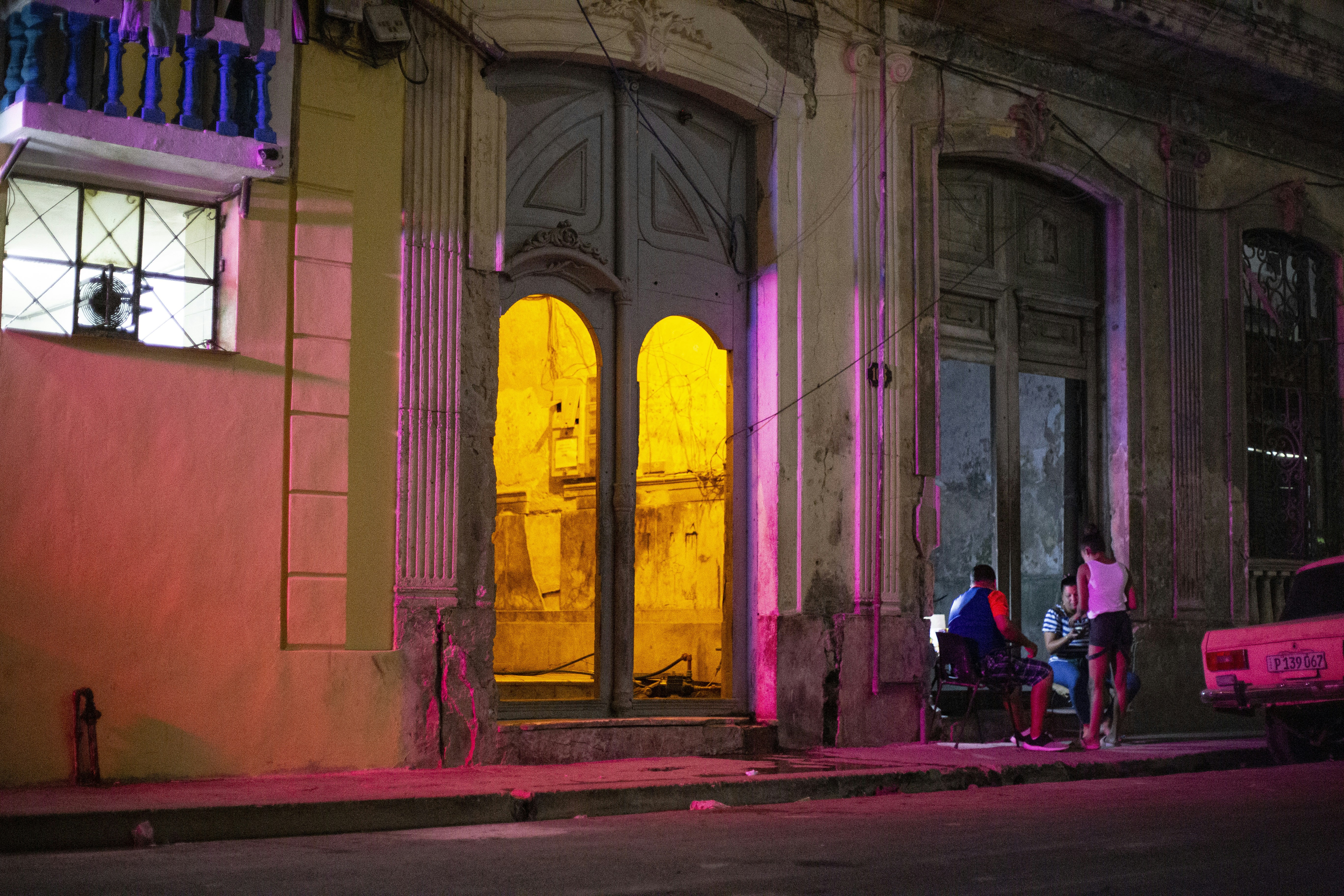Novenas en Getsemaní: La tradición navideña que late en el corazón bohemio de Cartagena