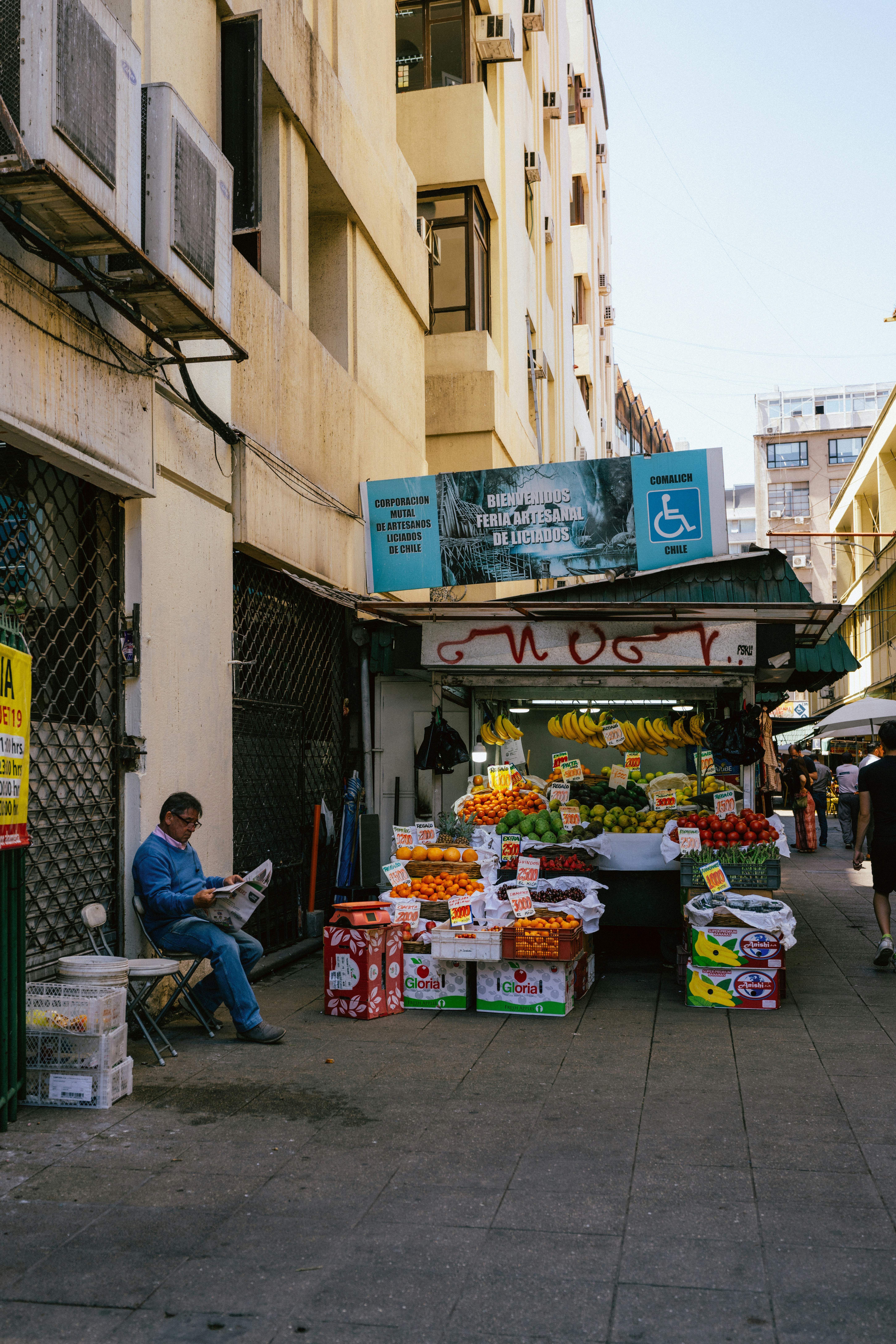 Market Signals 2026: Integrating Social Sentiment, Micro‑Events and Resilient News Pipelines