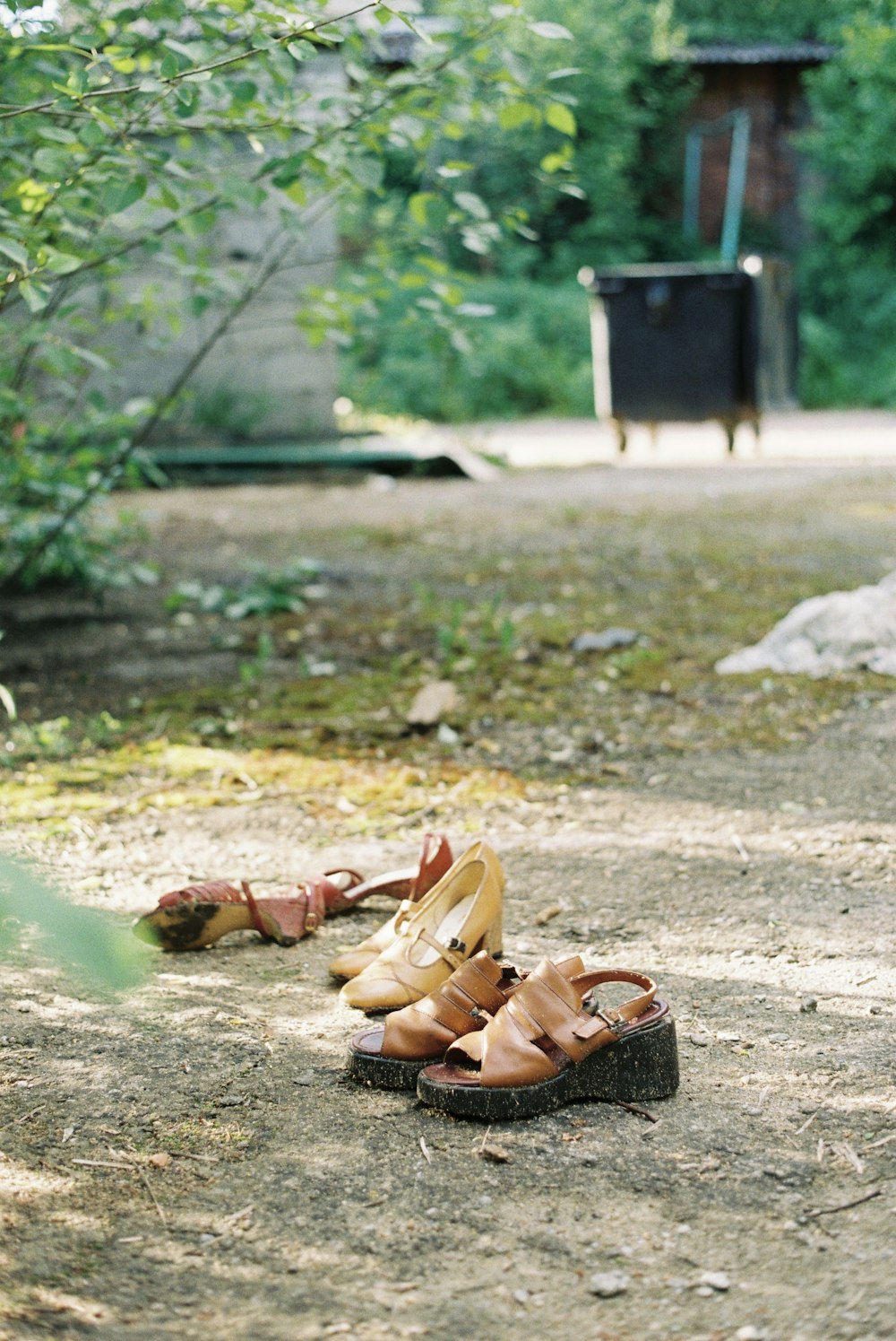 a pair of shoes that are on the ground