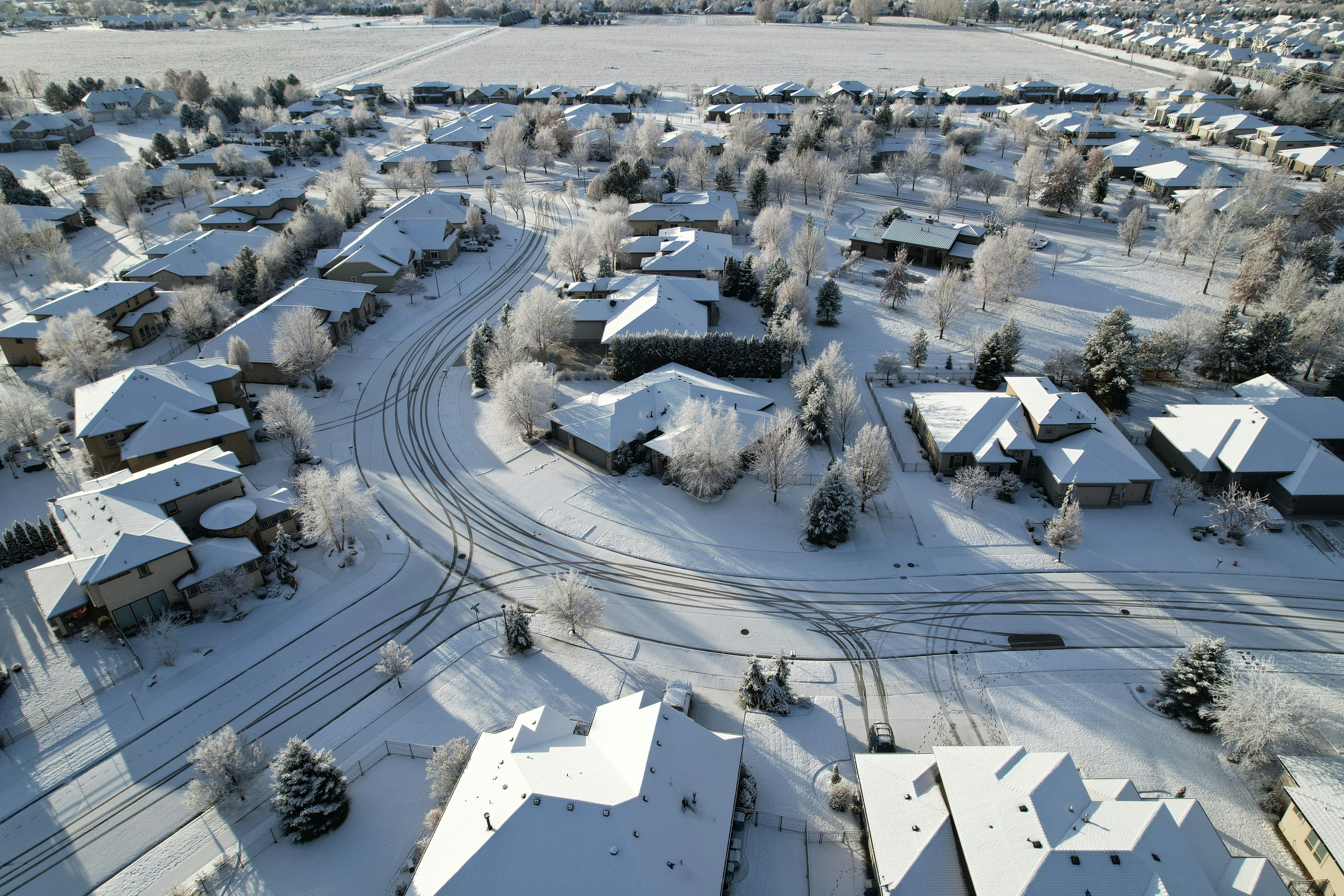 Les opérations de l'ICE s'étendent aux banlieues