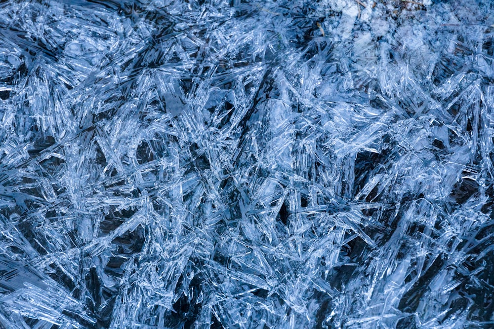 a bunch of ice crystals that are very close together