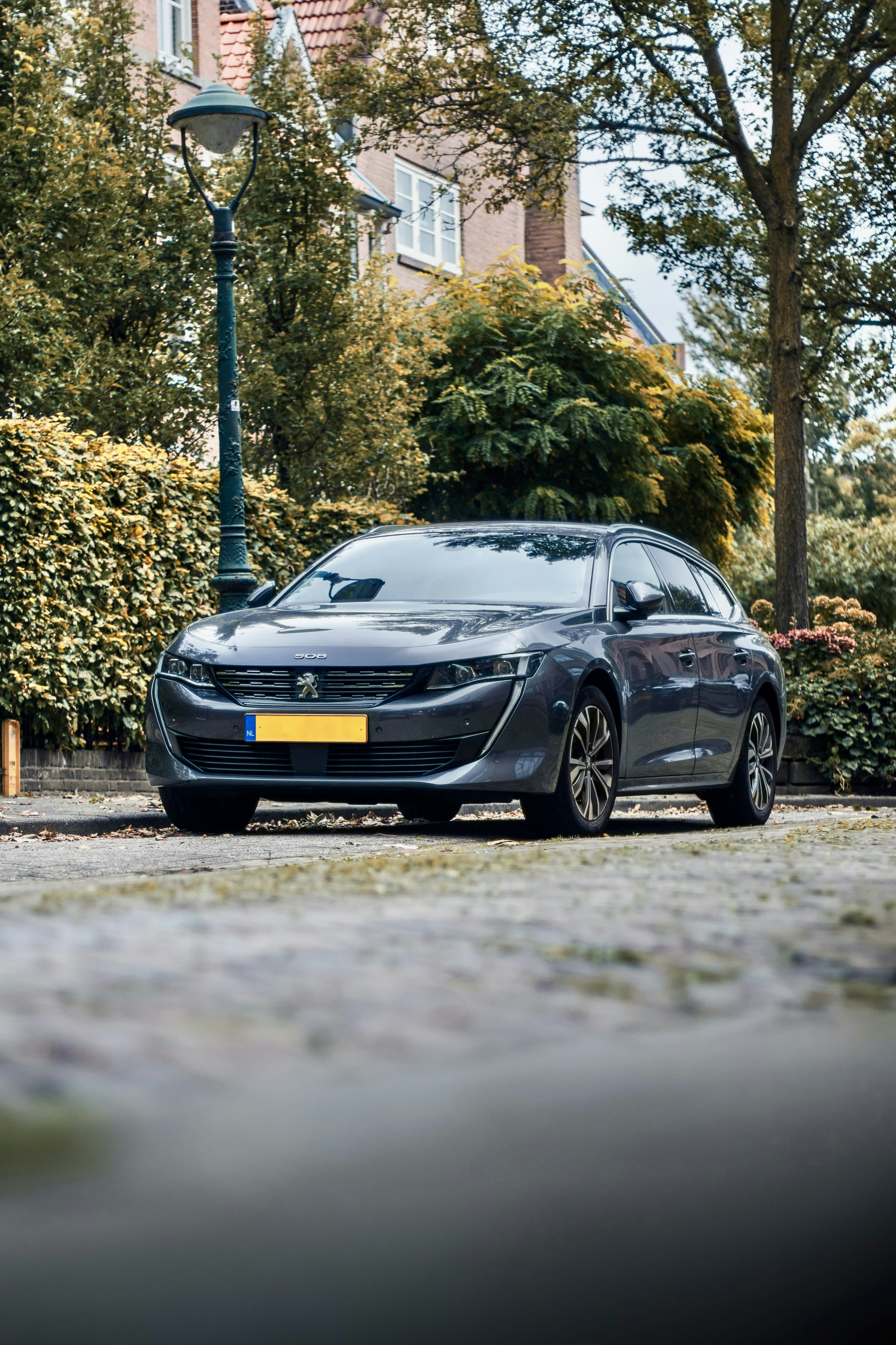 A car parked on the side of the road photo – Free Car Image on Unsplash