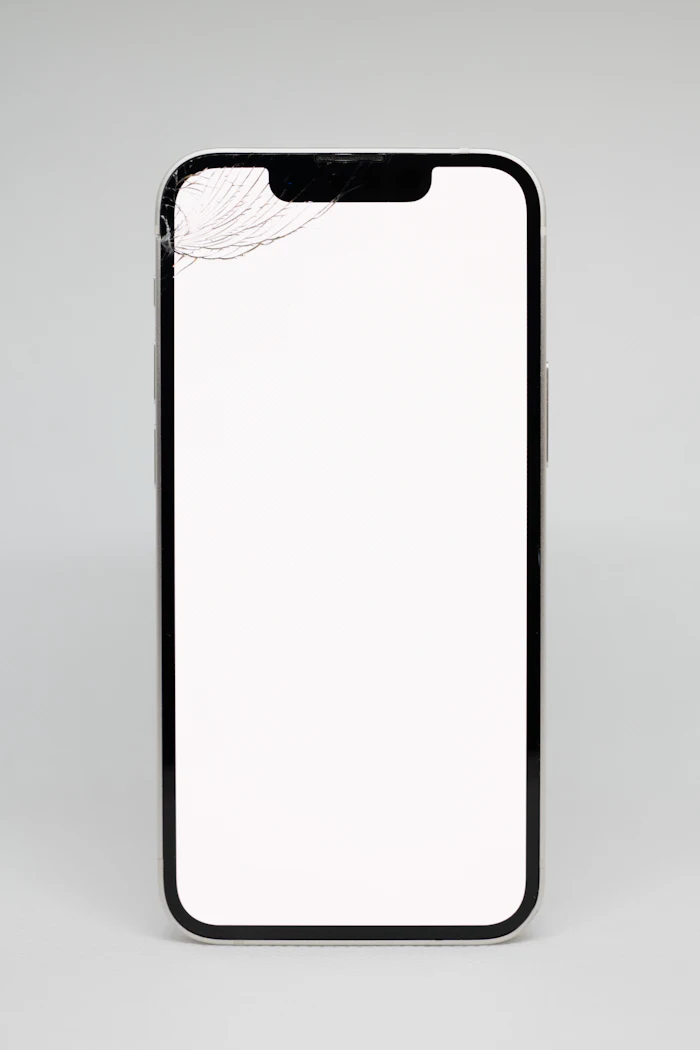 Celular con pantalla rota