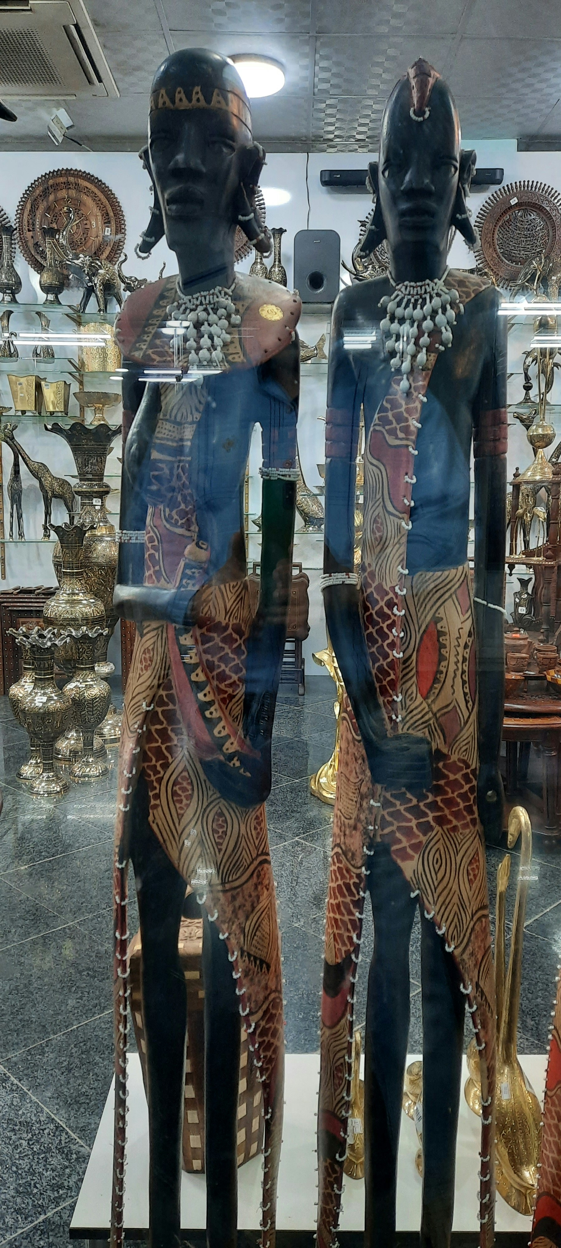 photo-1706980954708-80fe255183c4?ixid=M3wxMjA3fDB8MXxzZWFyY2h8MTB8fGhpZ2glMjBlbmQlMjBoZXJtJUMzJUE4cyUyMHJlcGxpY2ElMjBjb21wYXJpc29ufGVufDB8fHx8MTc2NzkwMjMyMnww\u0026ixlib=rb-4.1.0