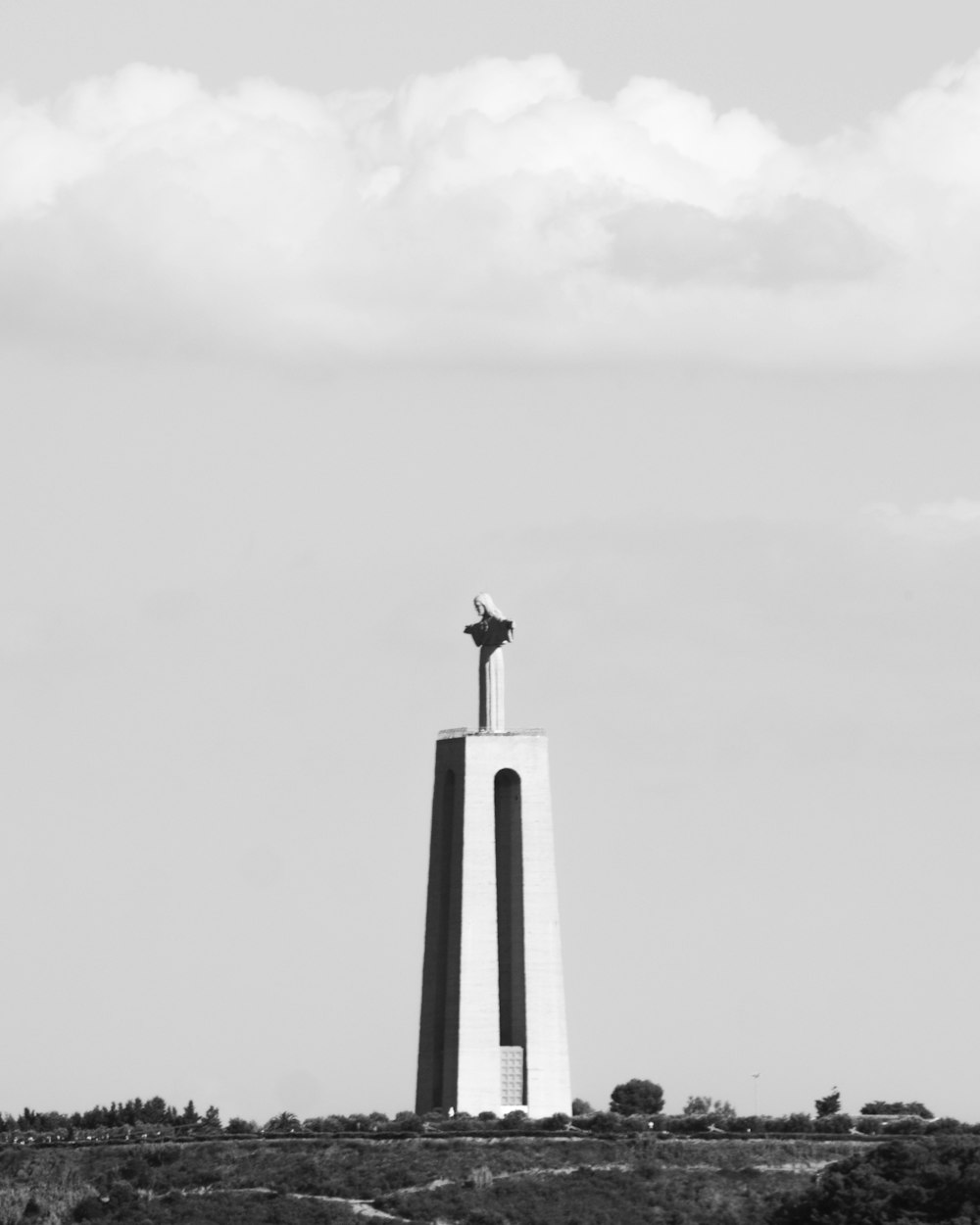 a black and white photo of a monument