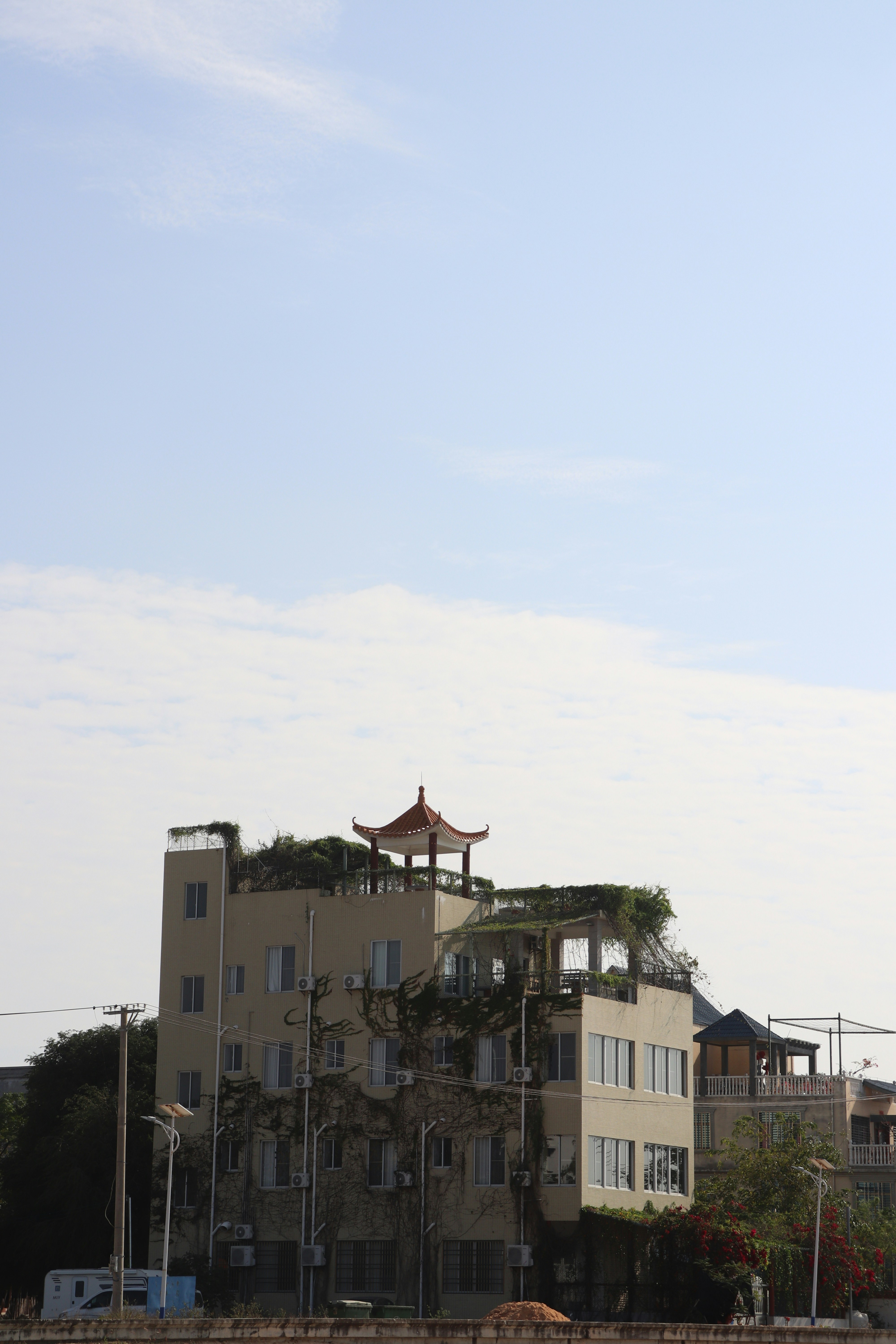 Containers in Lopez Island, WA