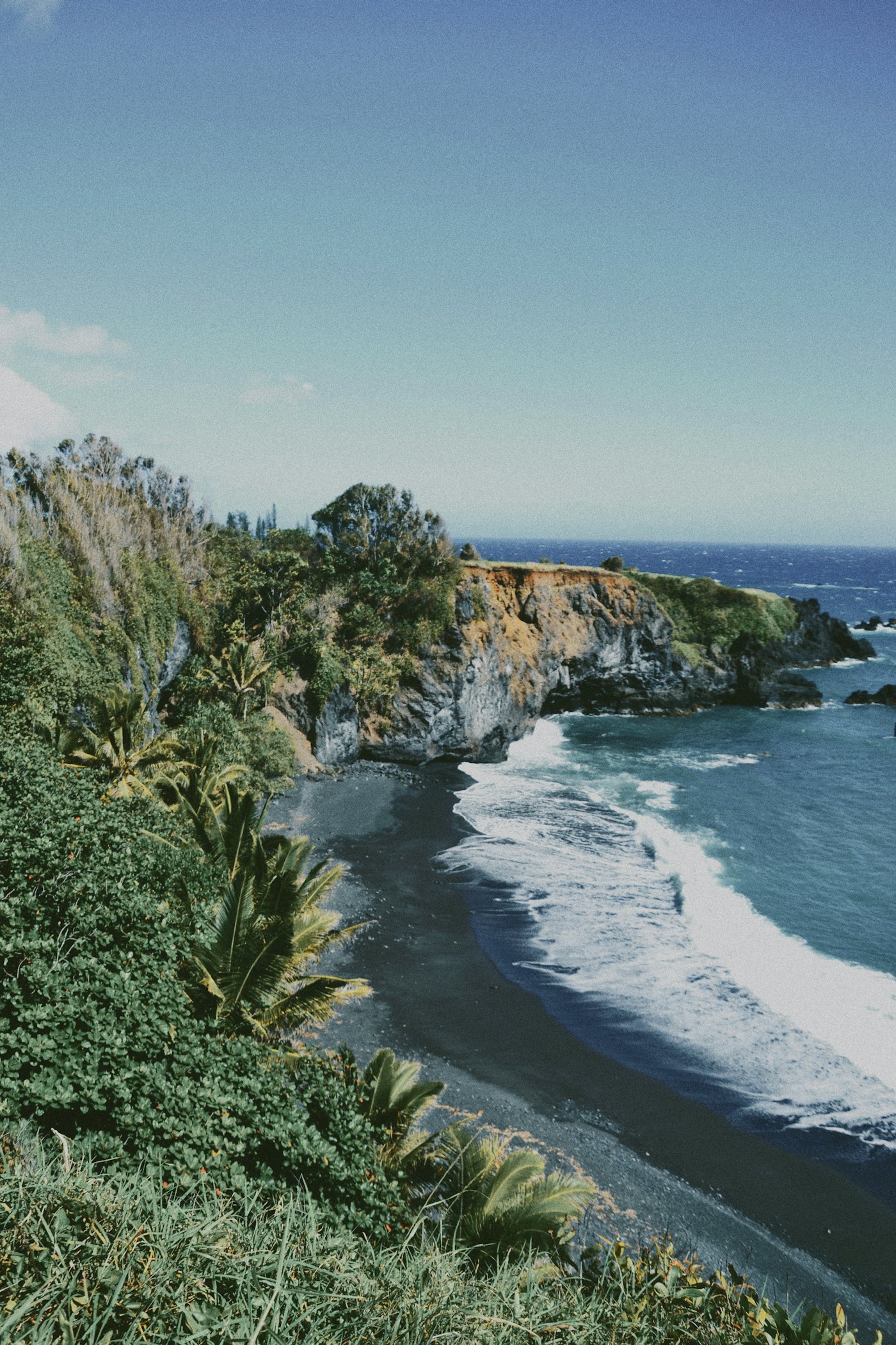 Green coastline and ocean view on Maui, the destination for Delta's new nonstop route from Minneapolis