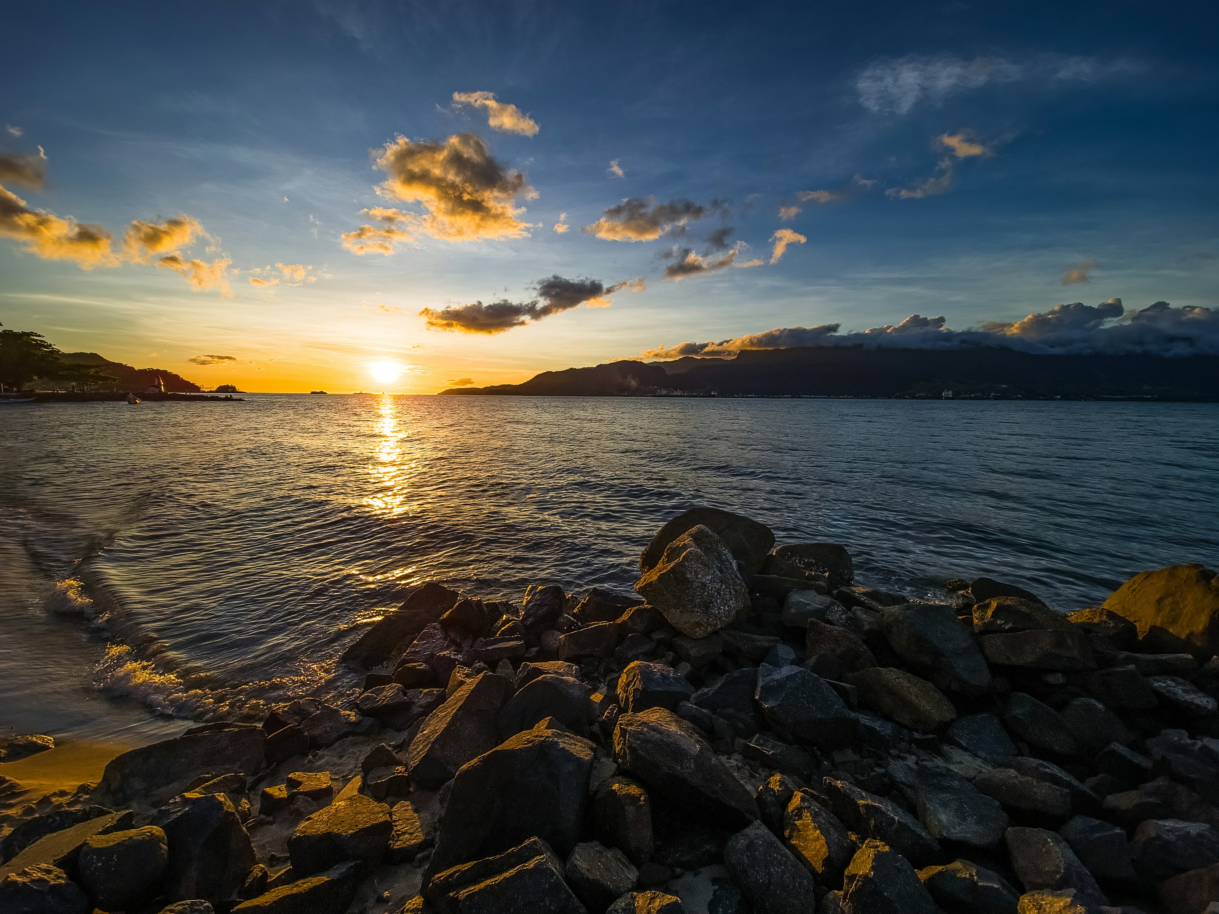 Photo by vitor_camilo