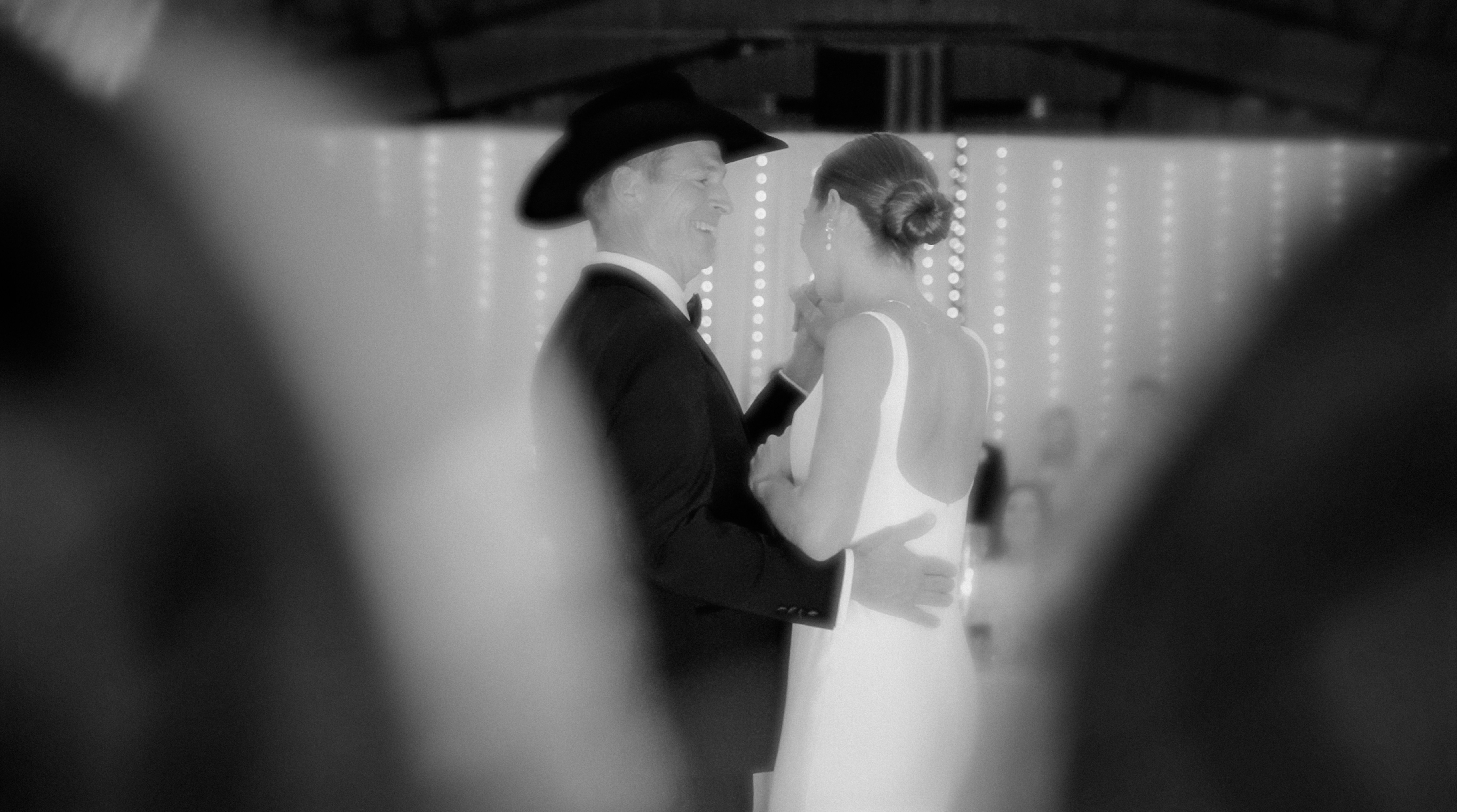 wedding vows soft focus, wallpaper, Wedding Vows Presence: Tips for Staying Grounded 6