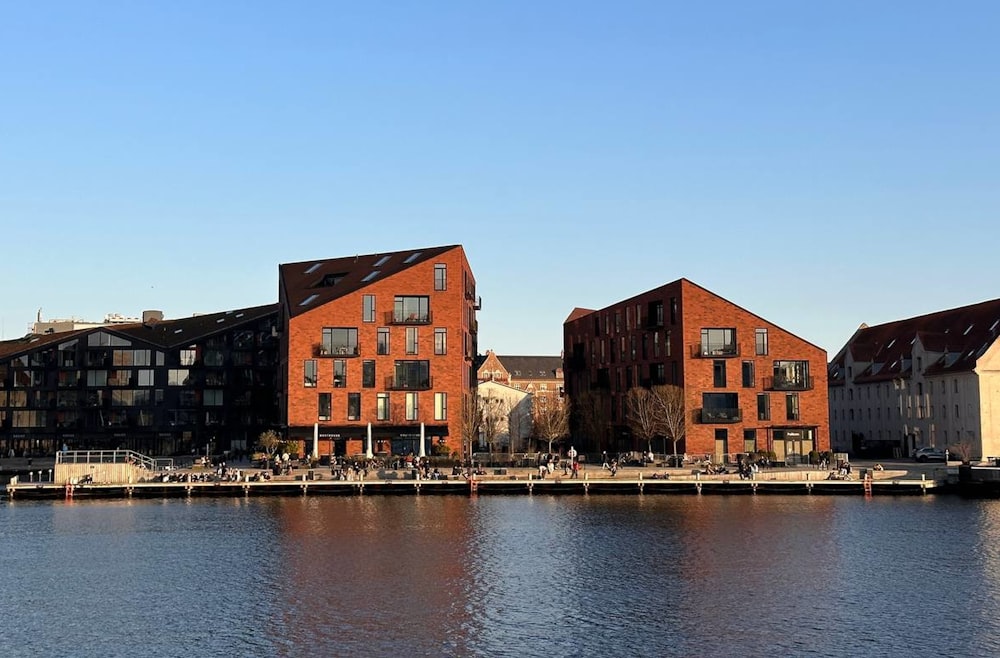 a body of water that has some buildings on it